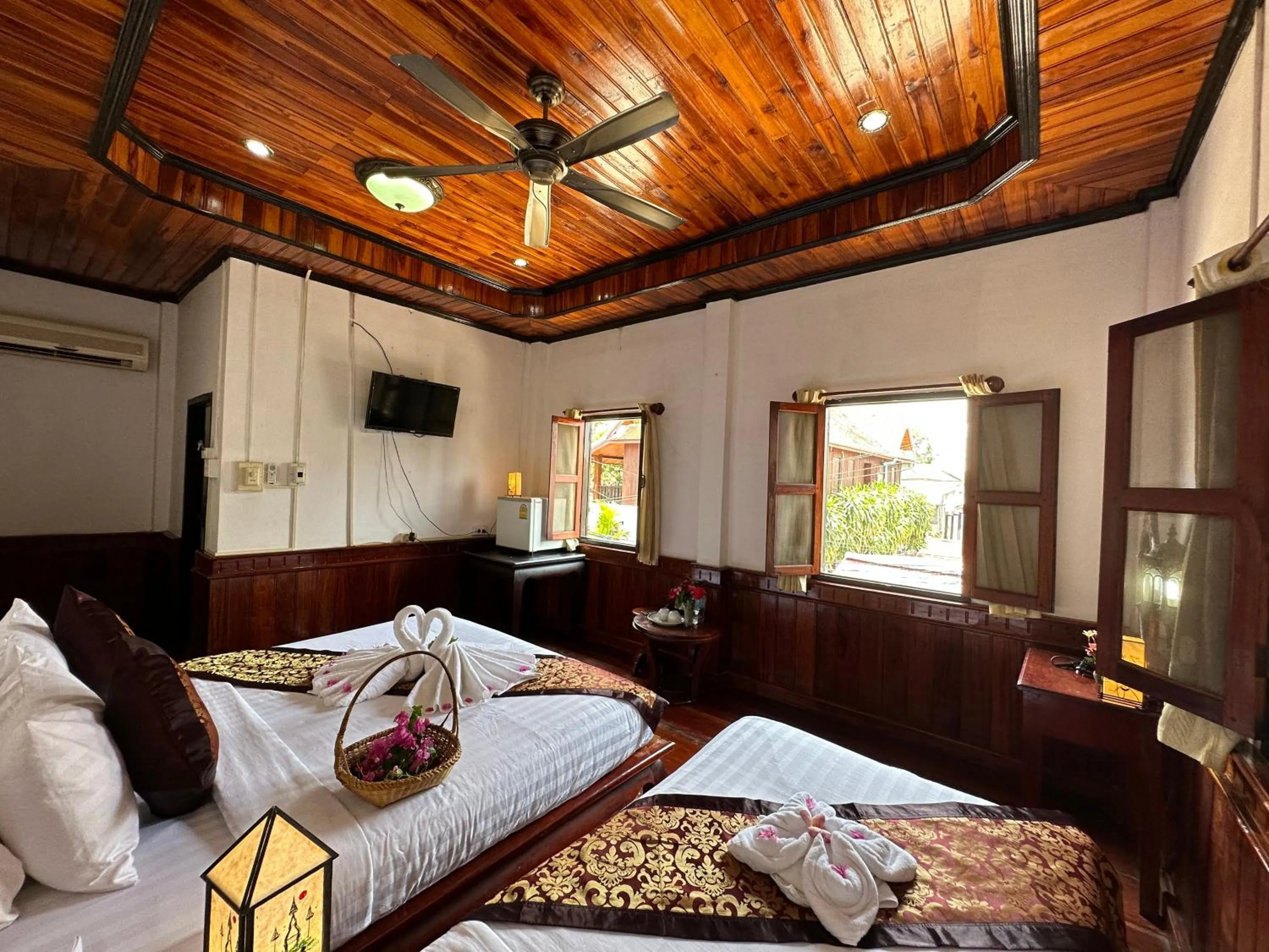 Photo of the whole room, Bed in Villa Thida Mekong Riverside