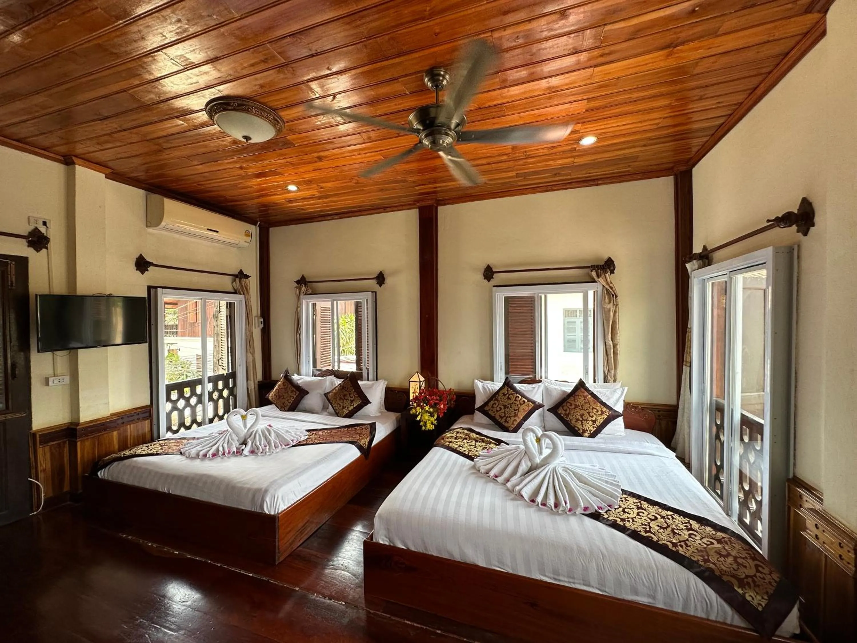 Bed in Villa Thida Mekong Riverside