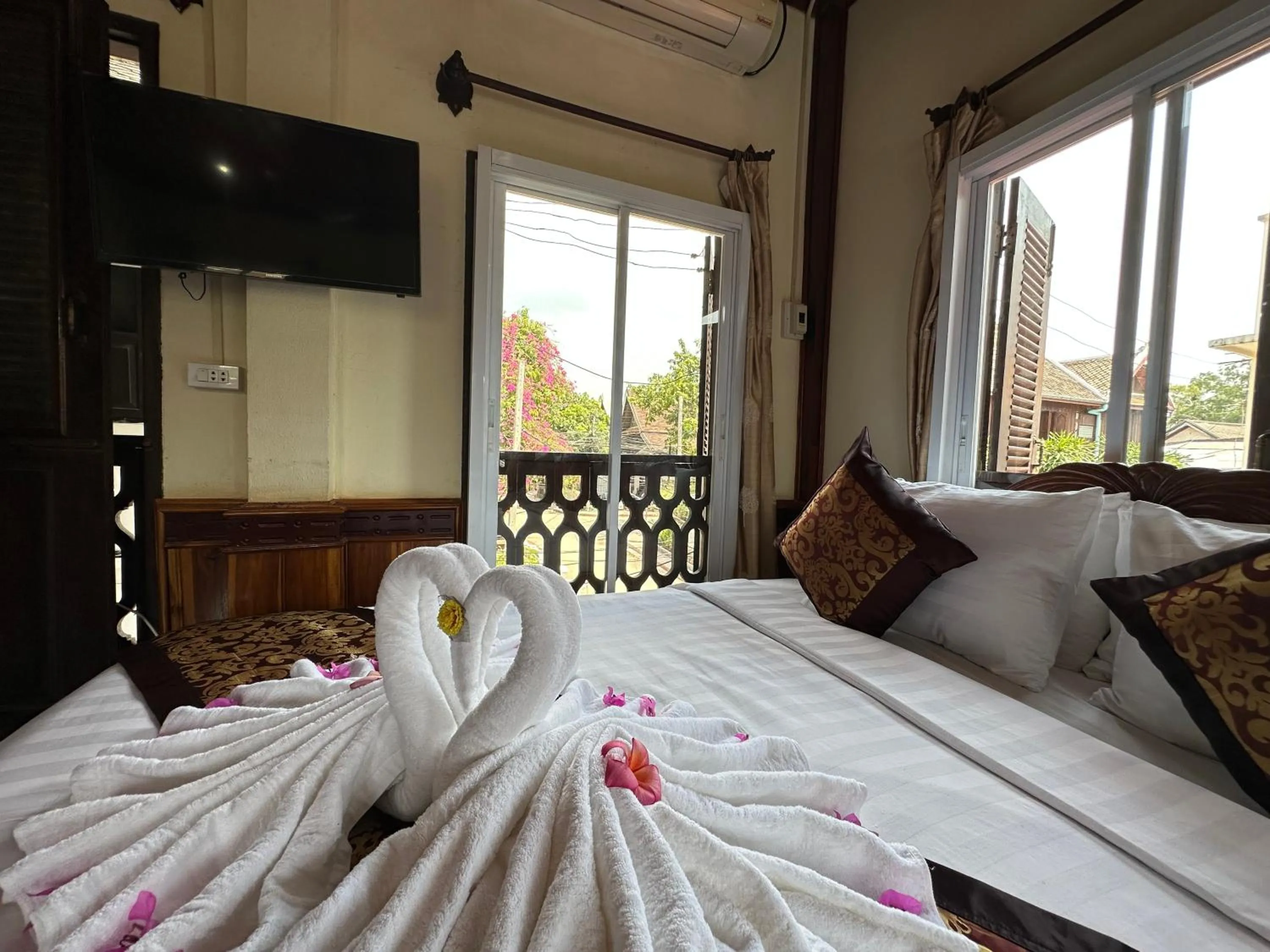 View (from property/room), Bed in Villa Thida Mekong Riverside