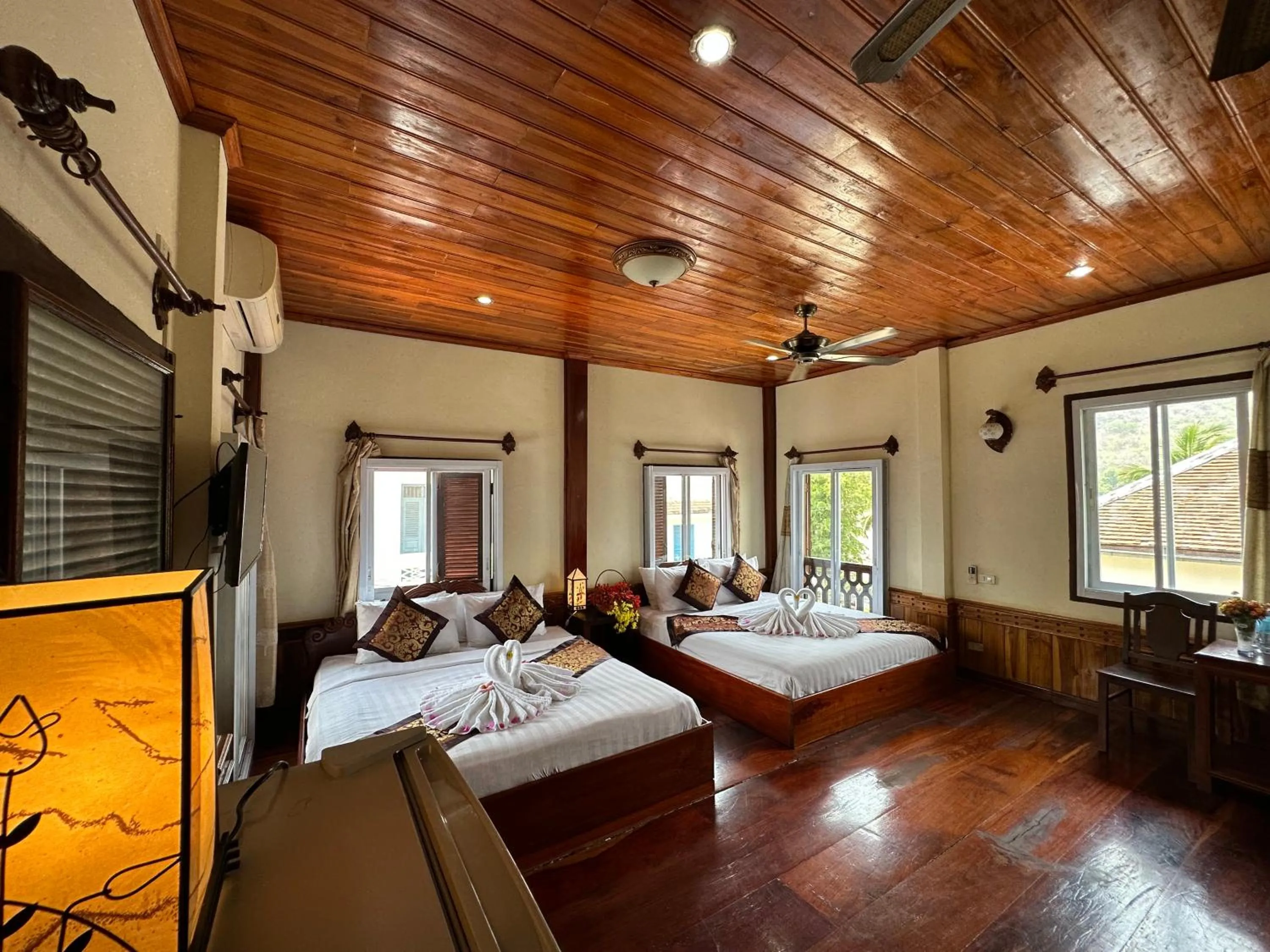 Photo of the whole room, Bed in Villa Thida Mekong Riverside