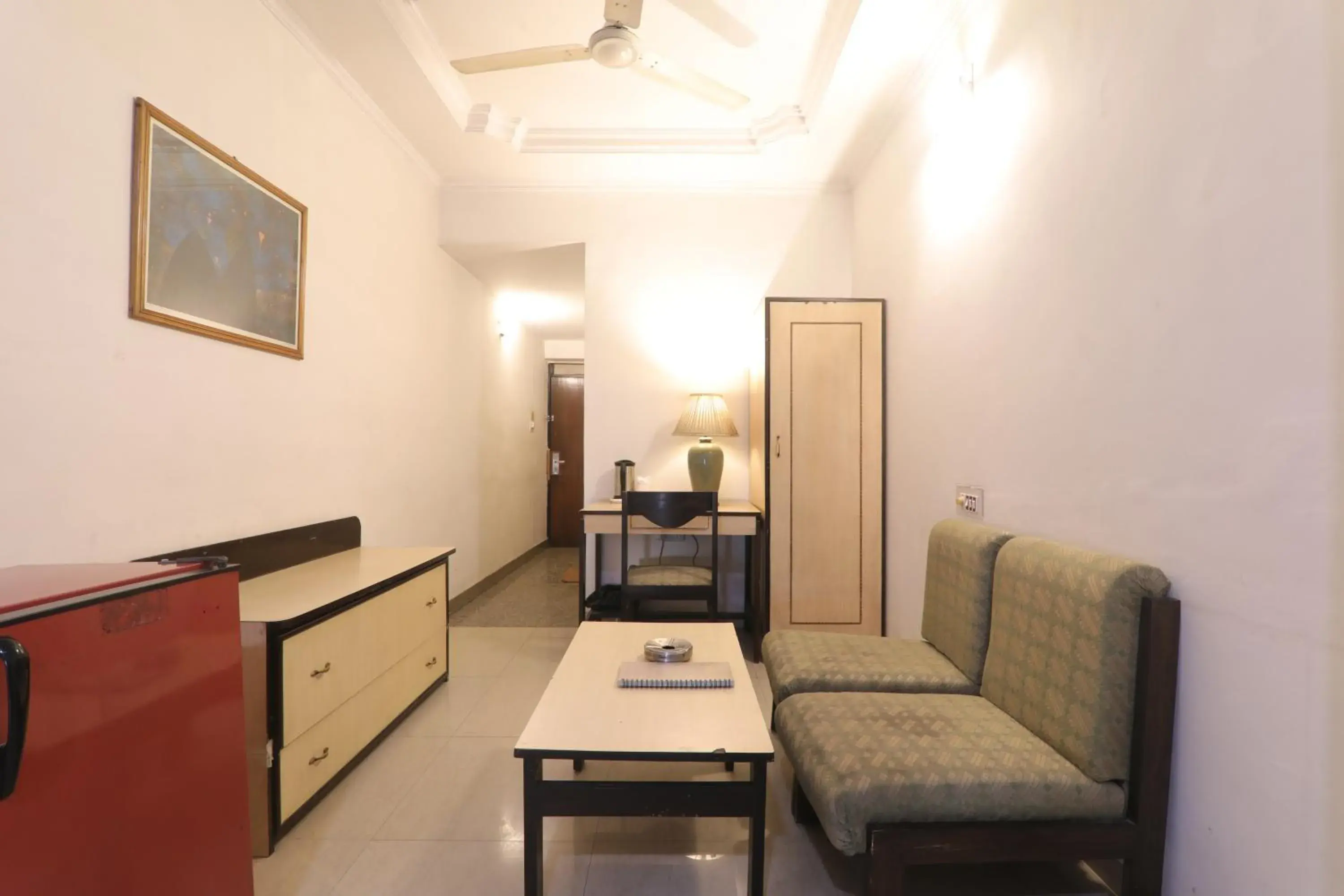 Deluxe King Room in Hotel Mohan Deluxe King Room in Hotel Mohan