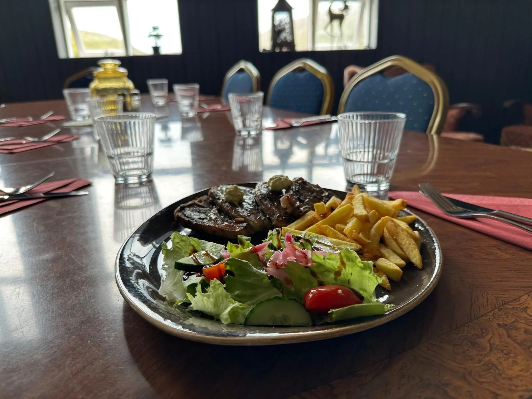 Restaurant/places to eat in Studlagil INN Hostel