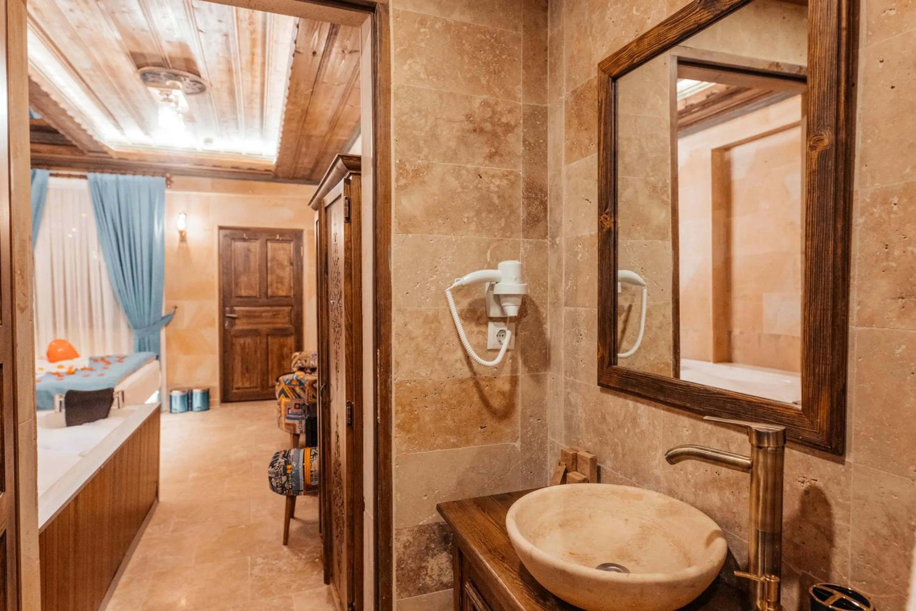 Bathroom in Bayar Cave Suites Special Class