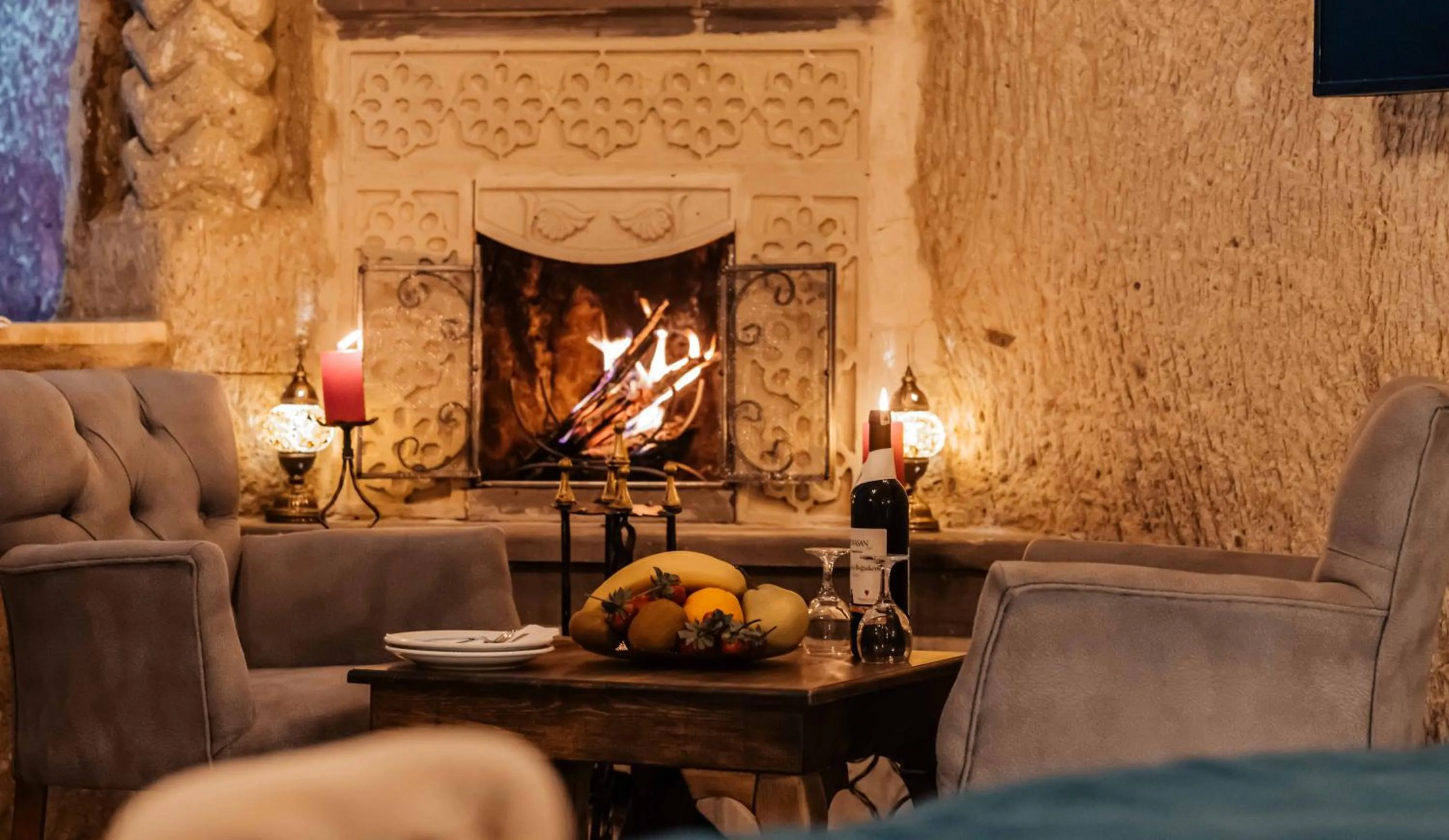 Food and drinks in Bayar Cave Suites Special Class