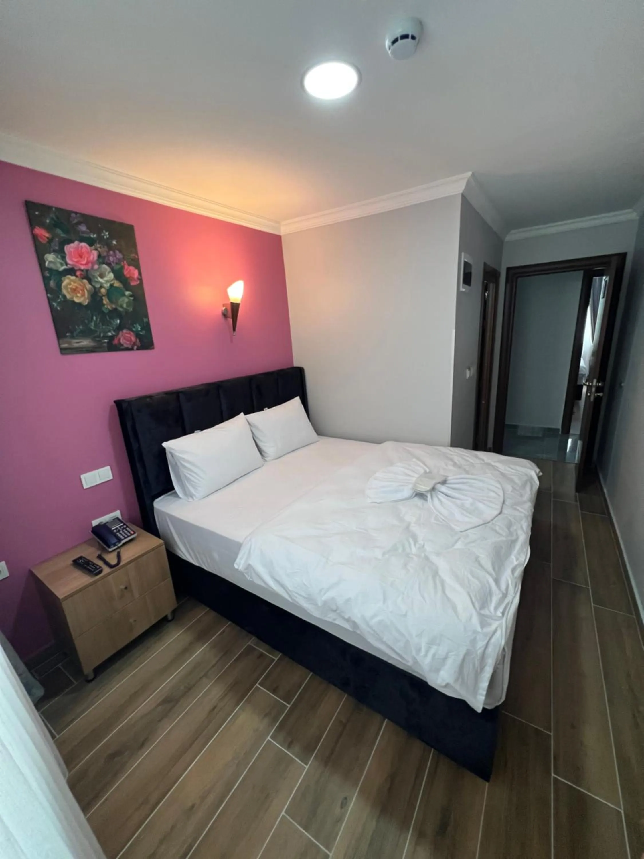 Bed in MİRHAN HOTEL