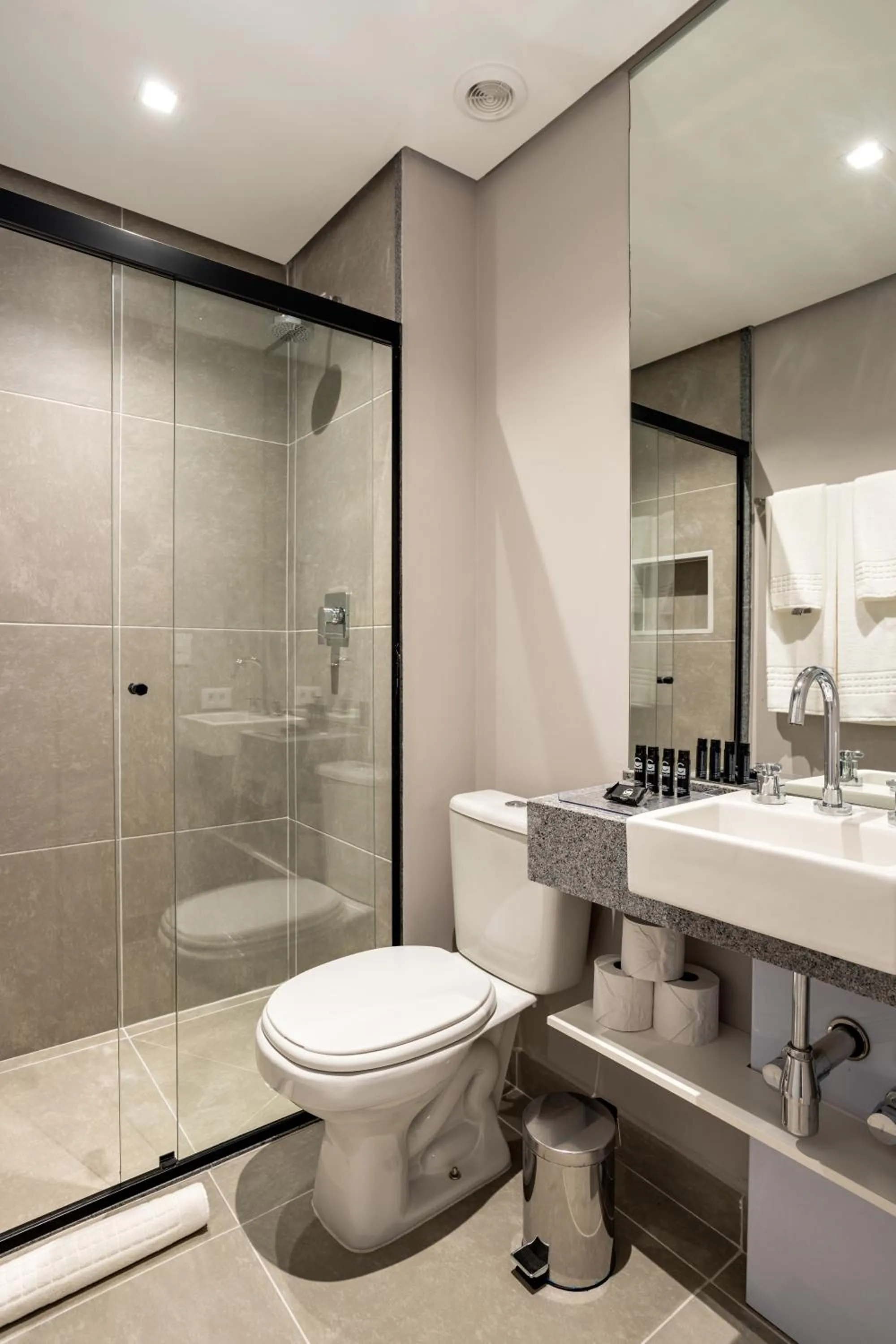 Shower in Charlie Franca Jardim Paulista