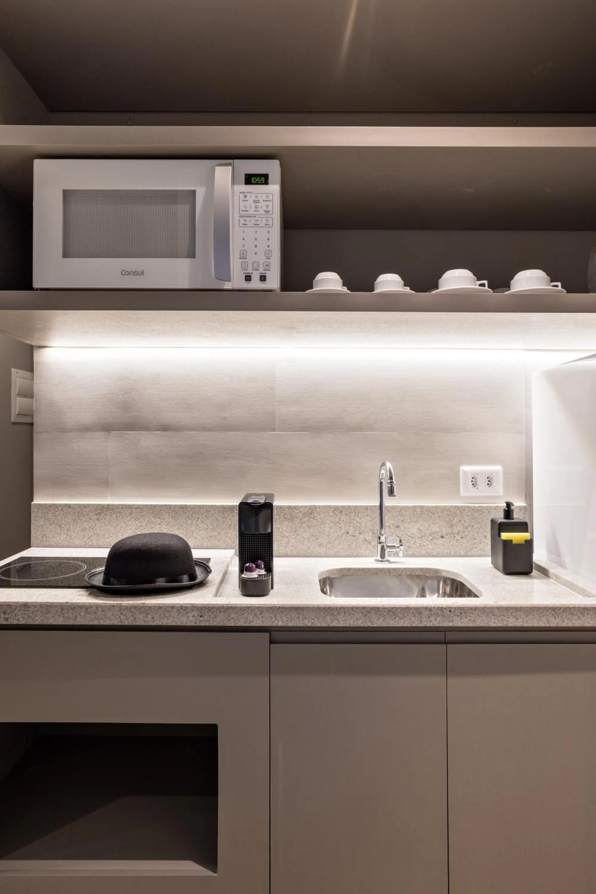 Kitchen or kitchenette in Charlie Franca Jardim Paulista