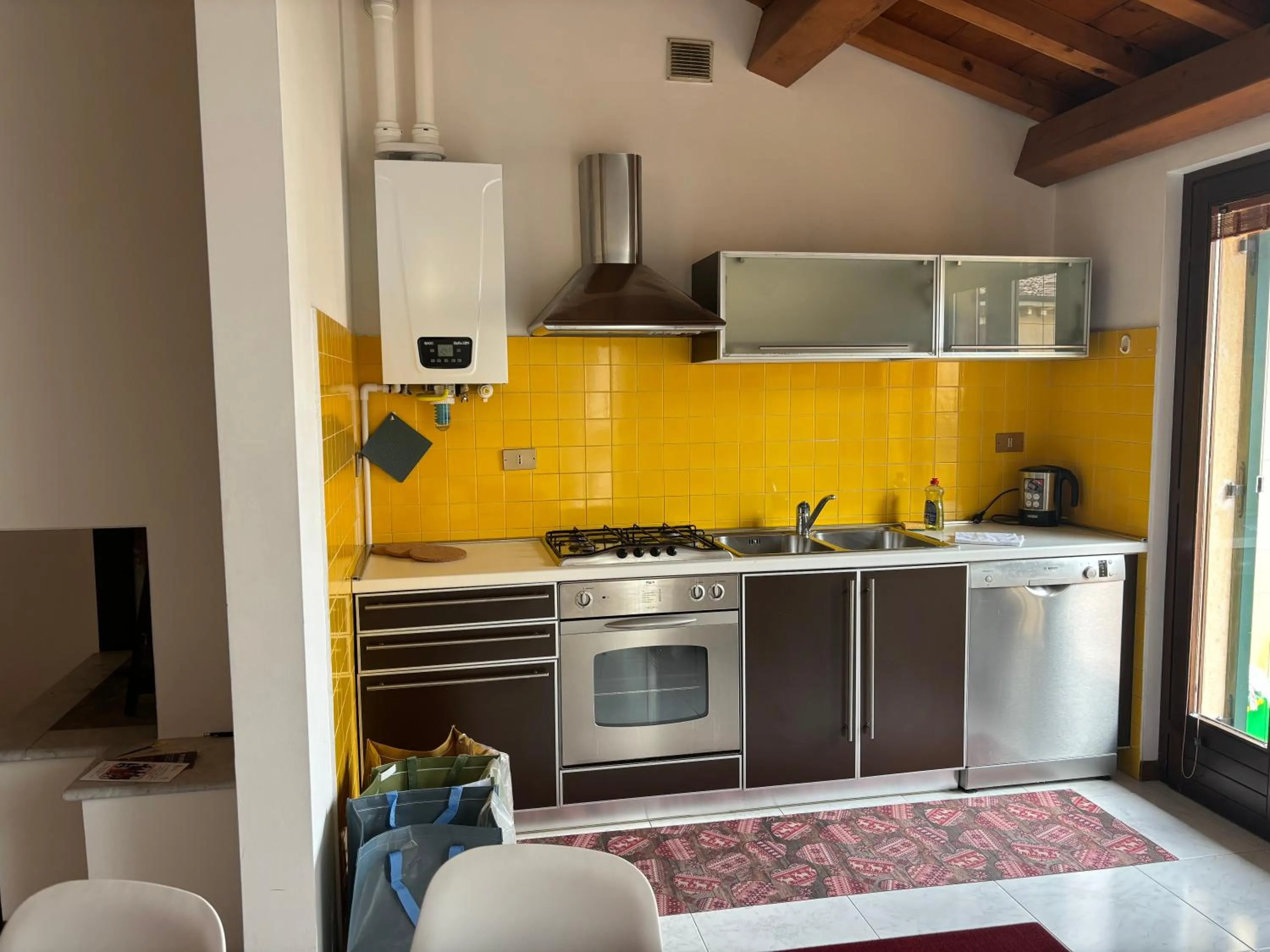 Kitchen or kitchenette in VERONETTA 52