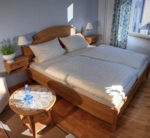 Photo of the whole room, Bed in Gasthaus Sternen Post