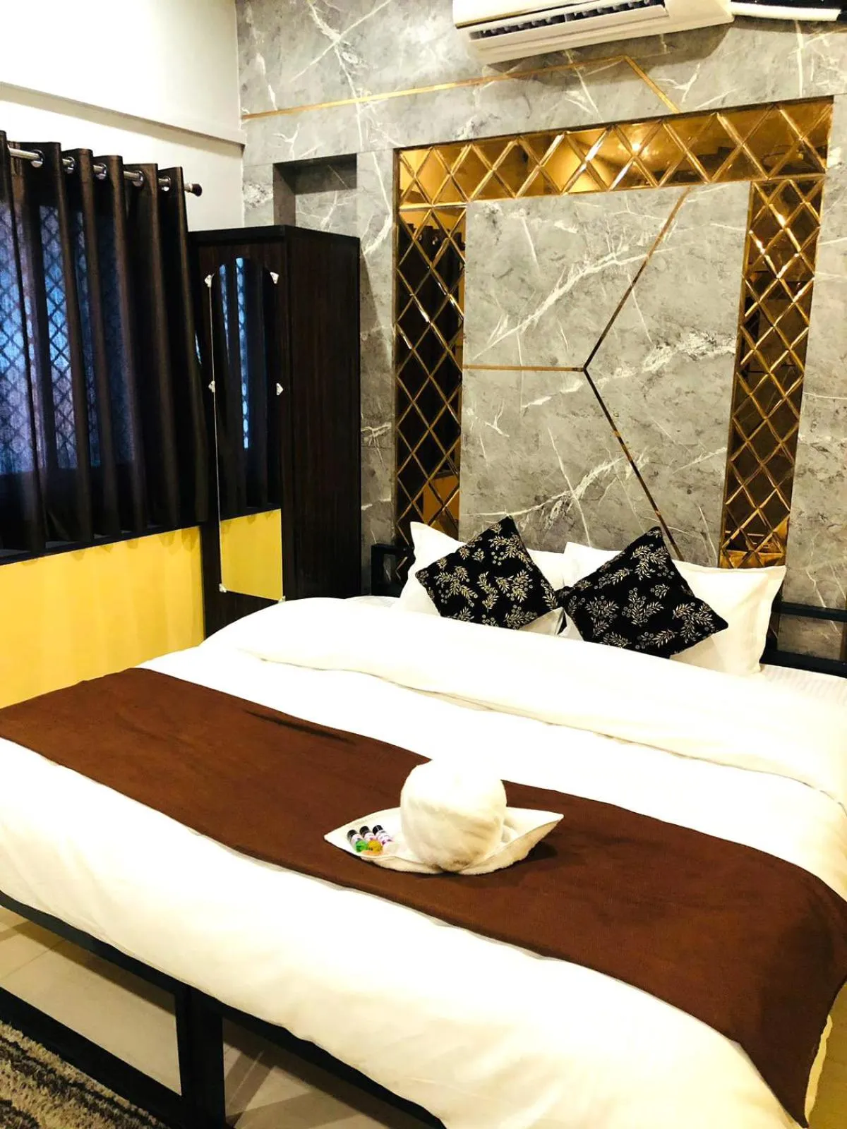 Bed in The Madaar House