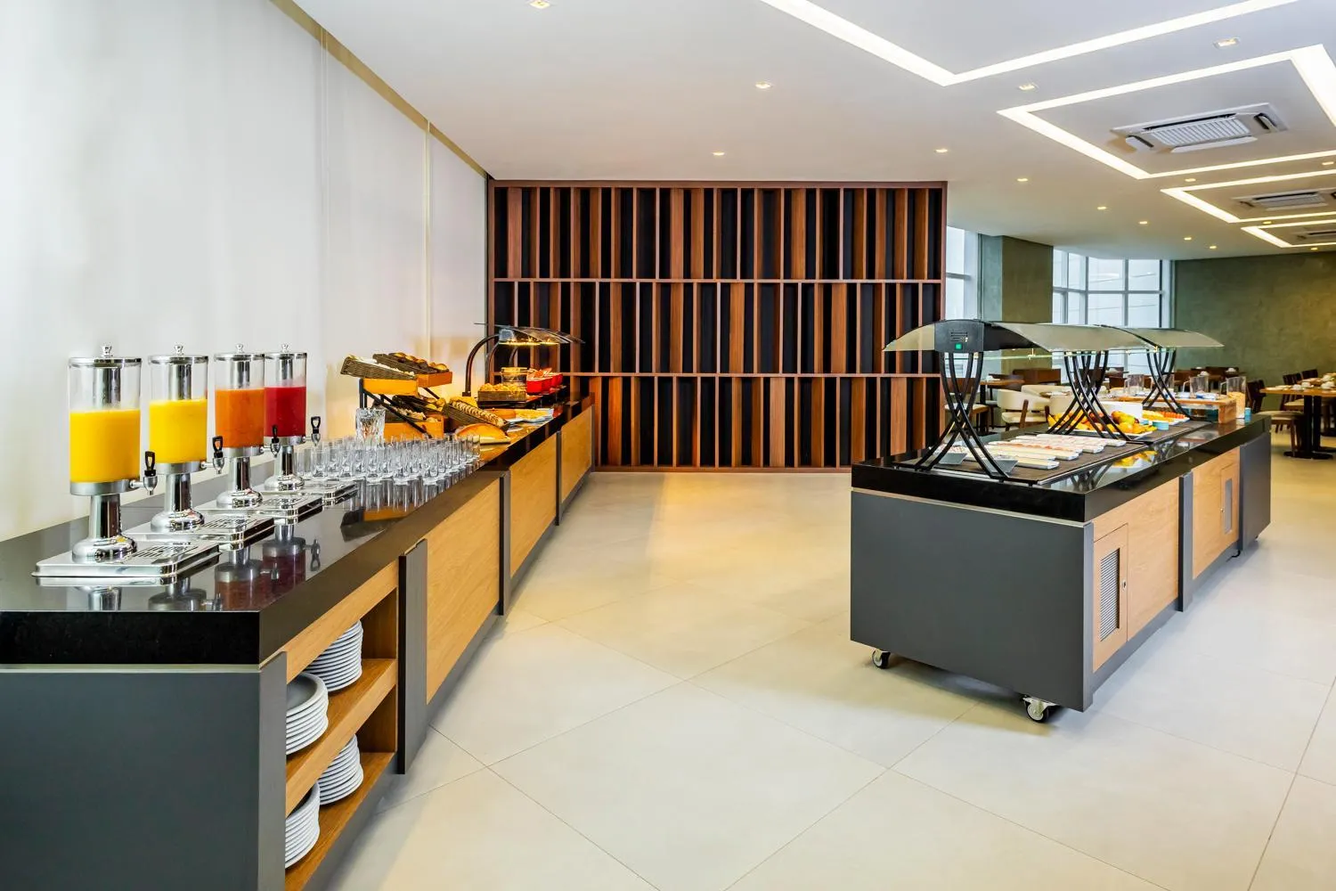 Restaurant/places to eat in NH HOTEL FEIRA DE SANTANA