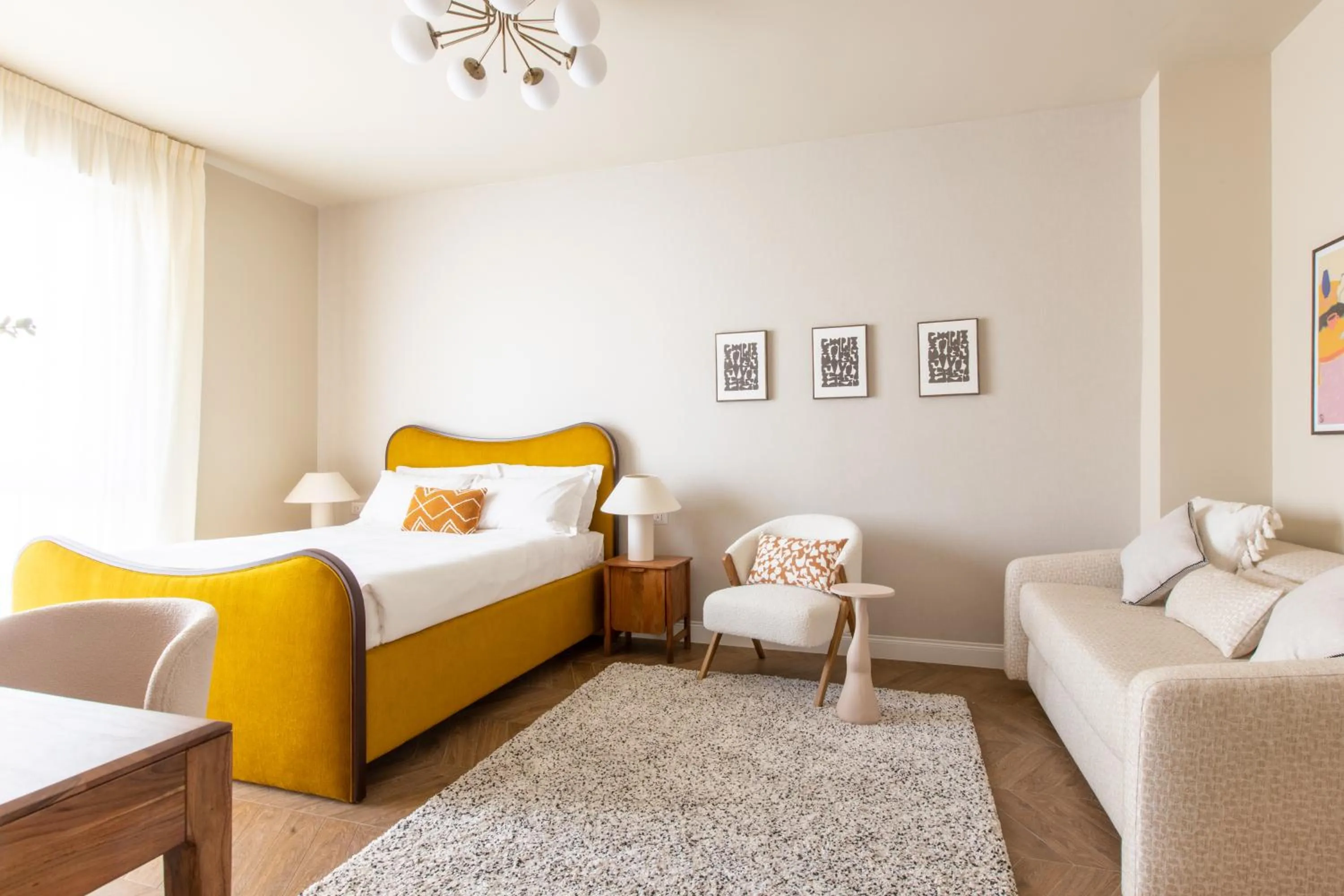 Photo of the whole room, Bed in Daplace - Corso Sempione Suites