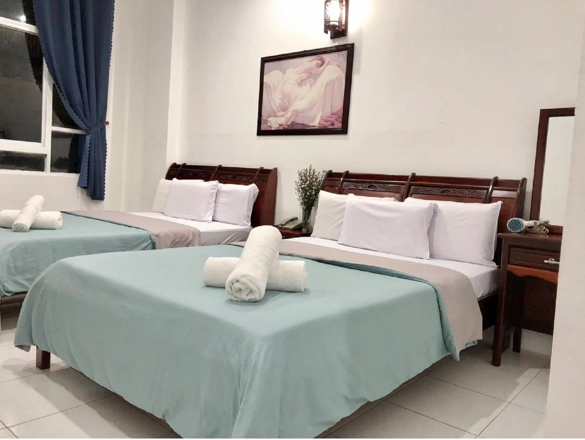 Bed in Saigon Cozy Hotel