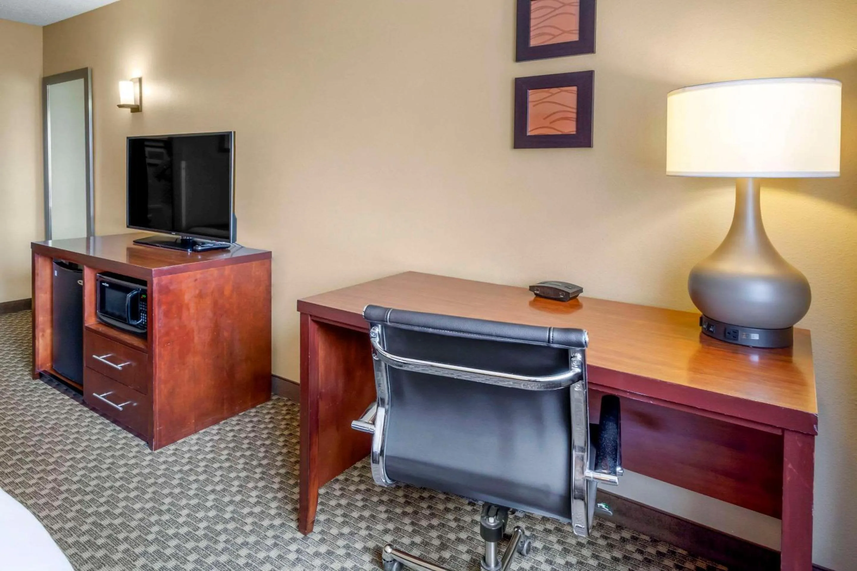 Bedroom in Comfort Inn Colville