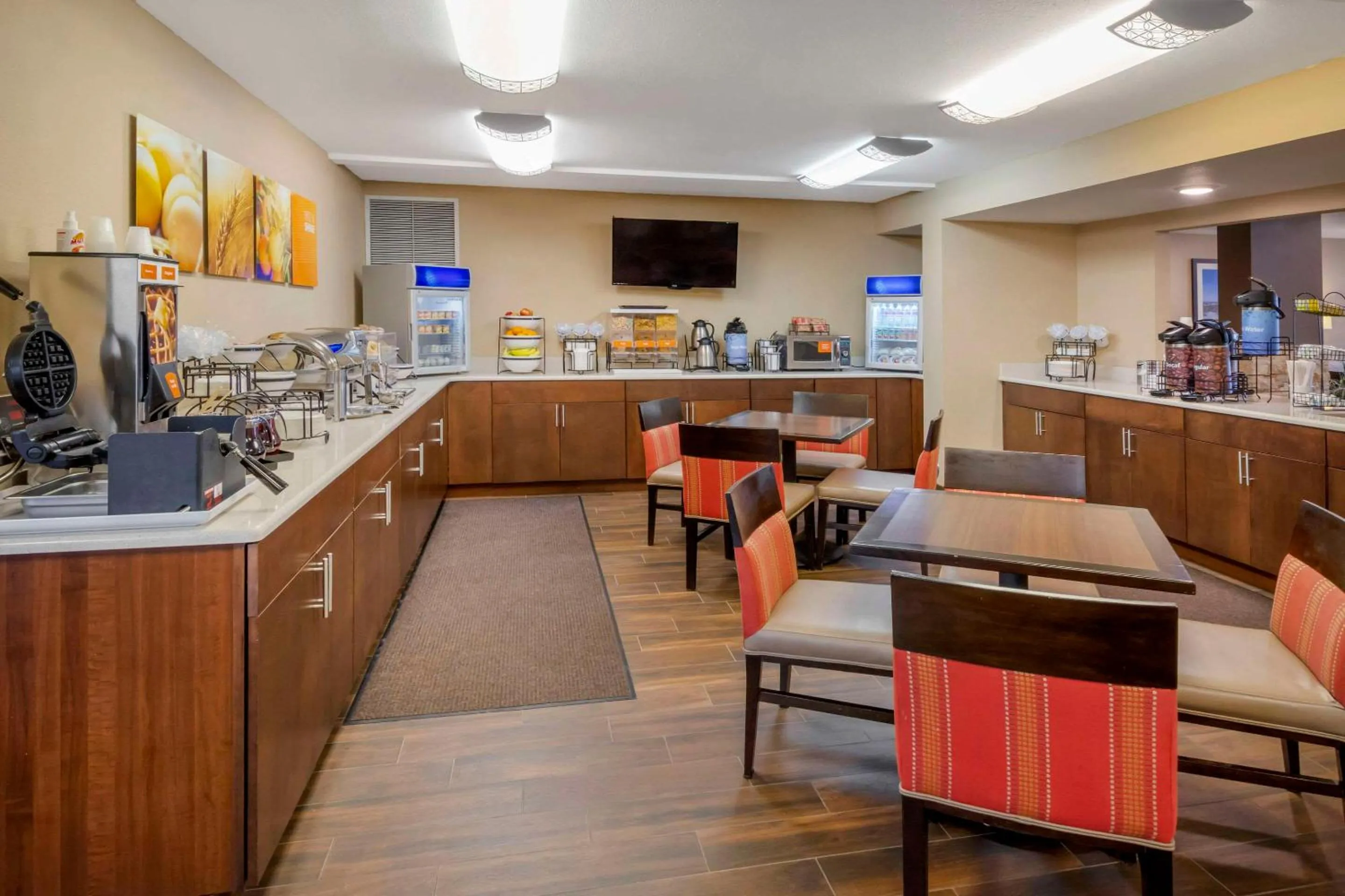 Breakfast in Comfort Inn Colville