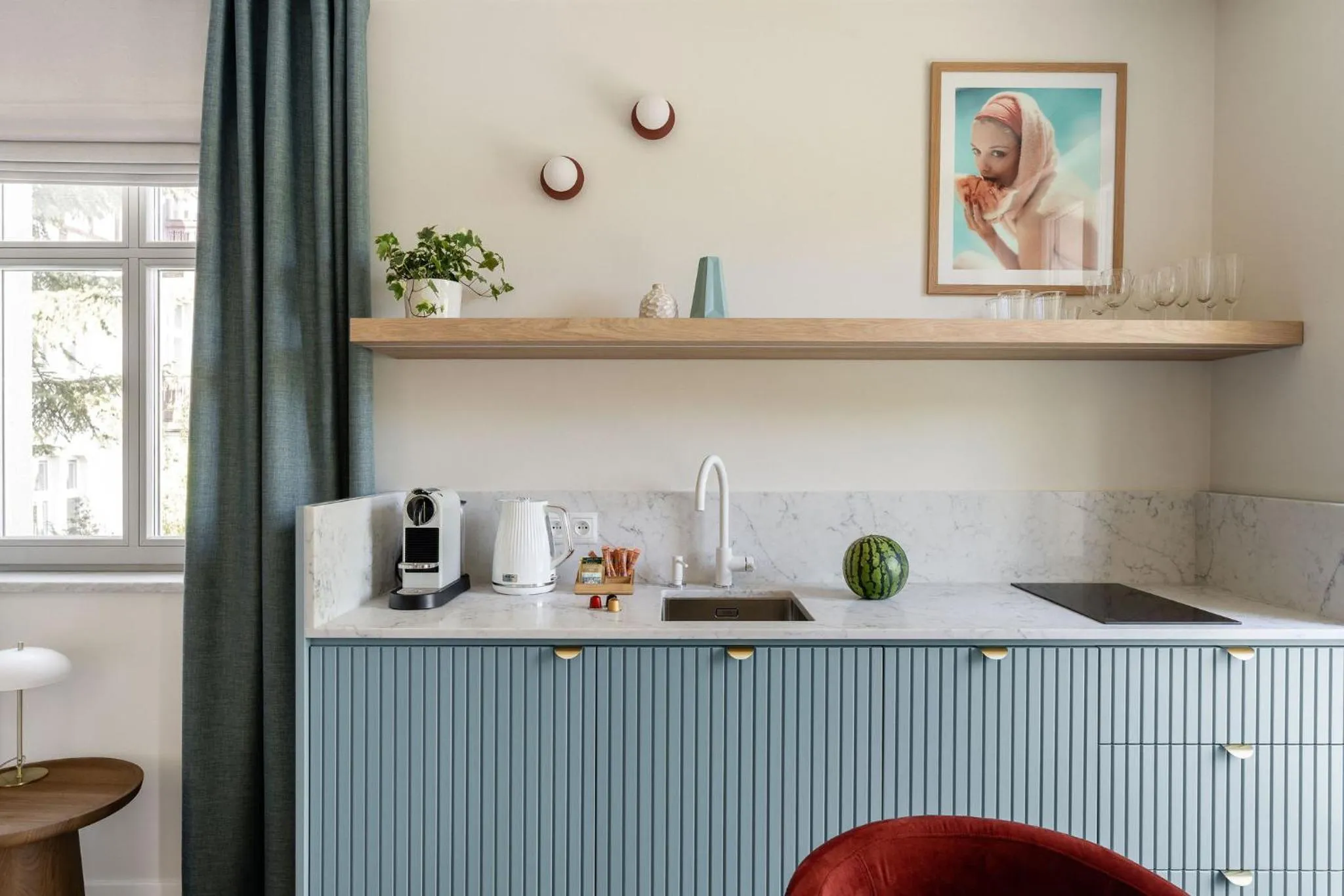 Kitchen or kitchenette in Baltic Wave Boutique Apartments with sauna and gym