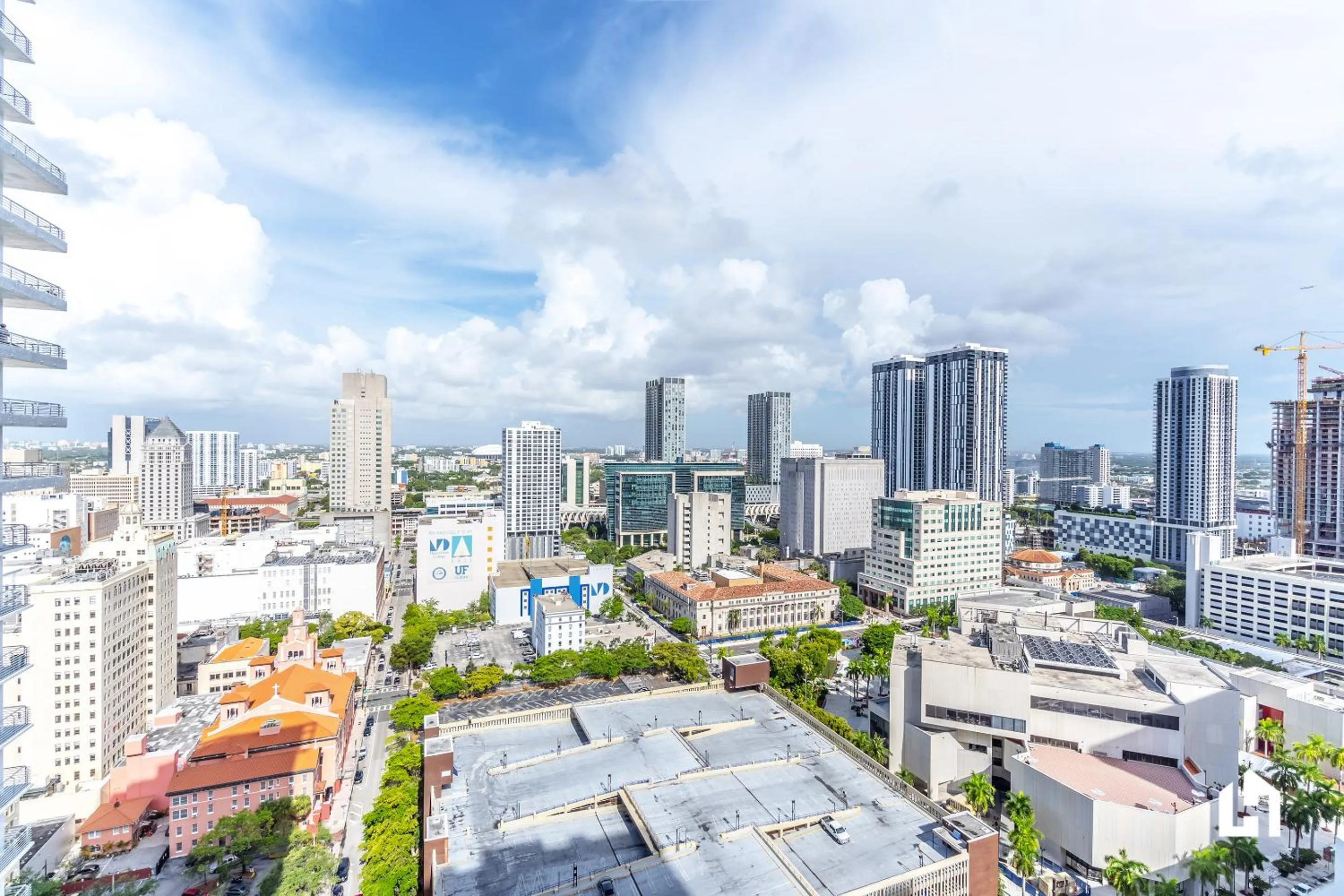 Bird's eye view in Downtown Miami Condos by Lua Host