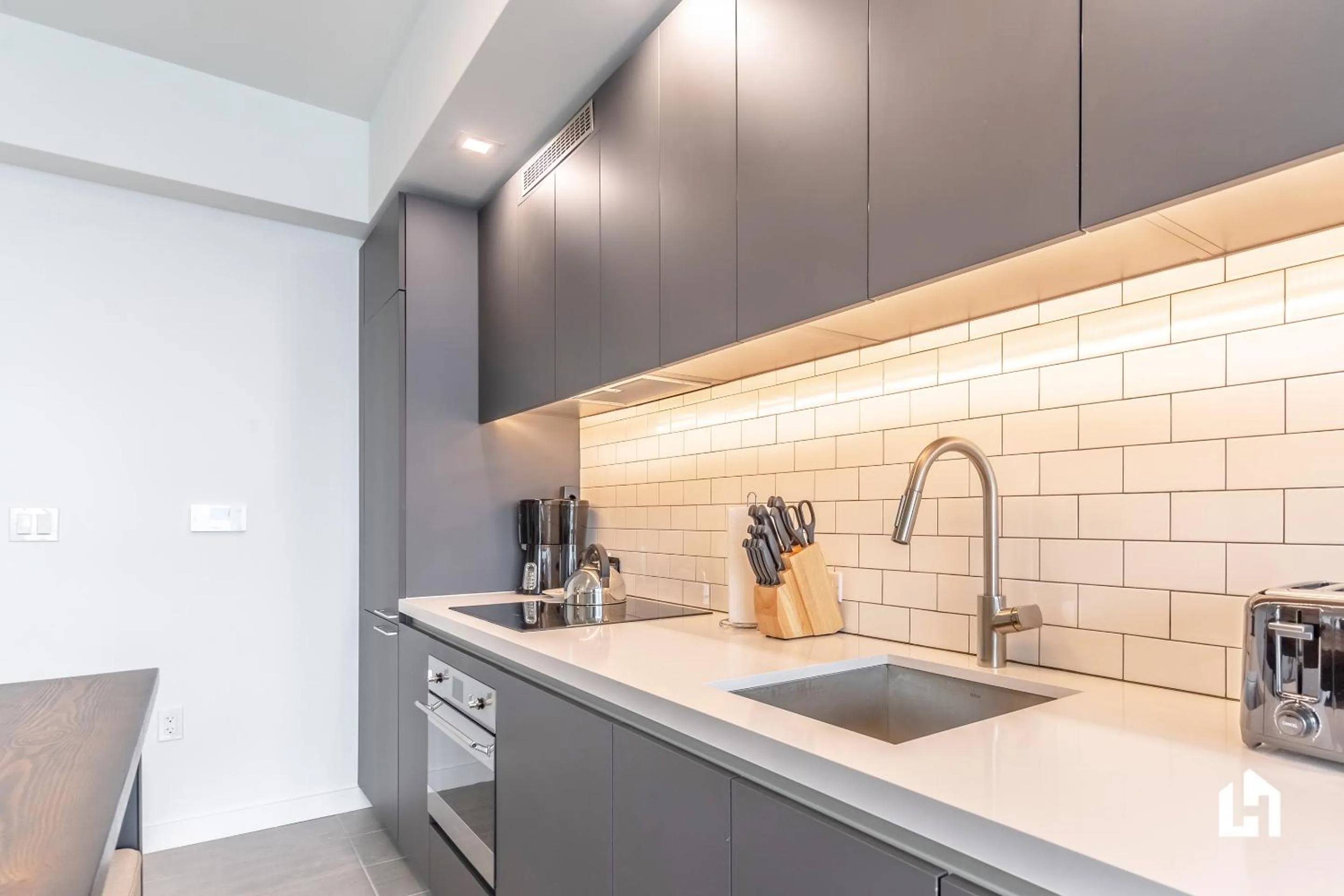 Kitchen or kitchenette in Downtown Miami Condos by Lua Host