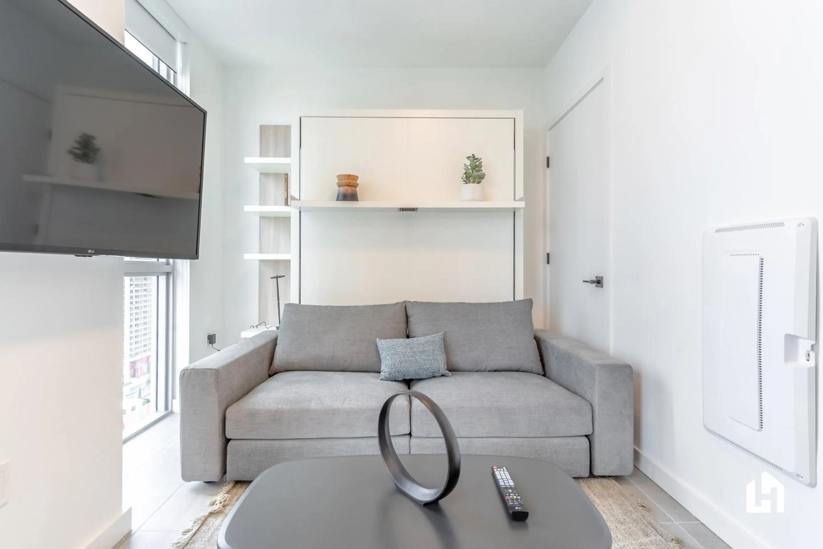 TV and multimedia in Downtown Miami Condos by Lua Host