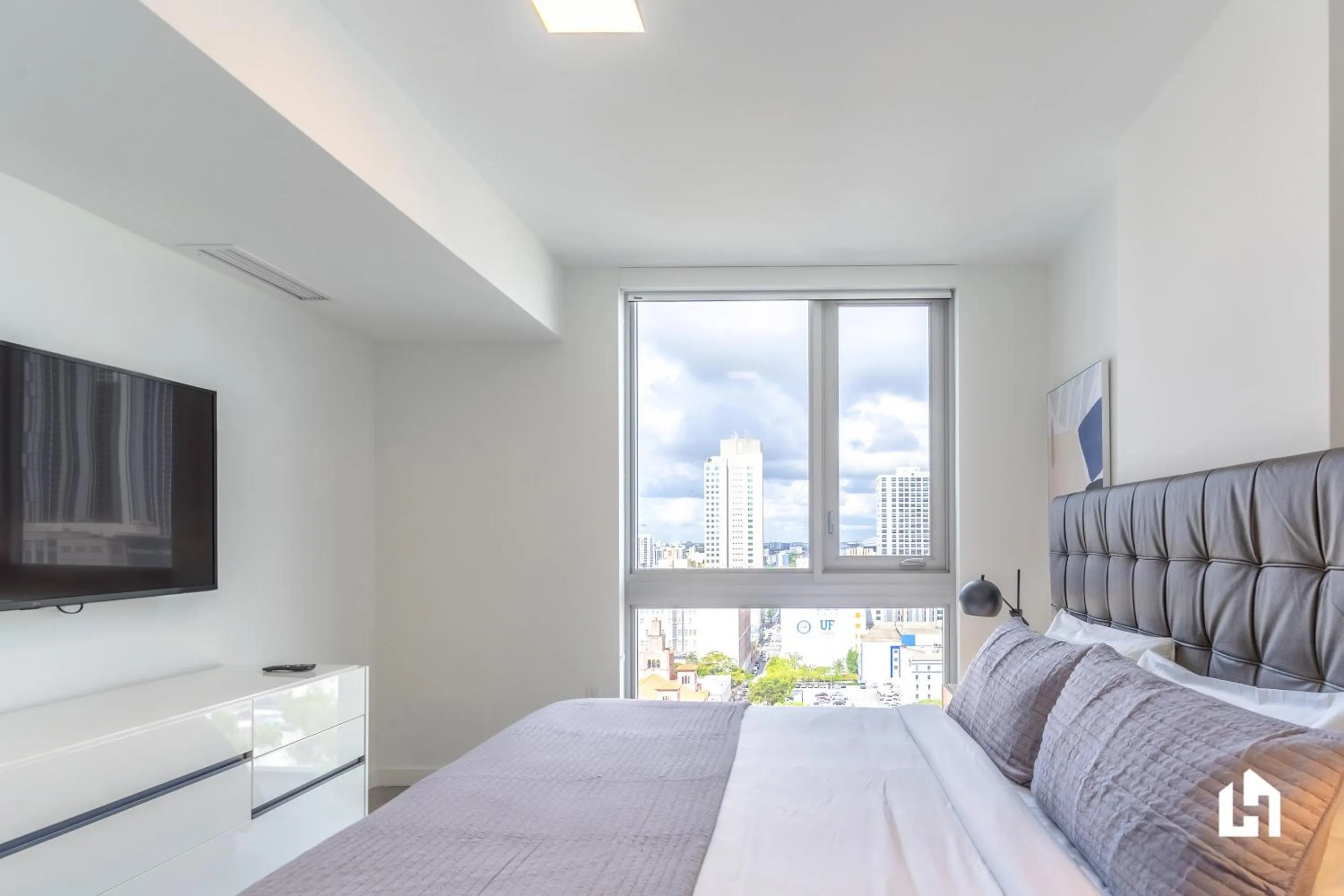 Bedroom, Bed in Downtown Miami Condos by Lua Host
