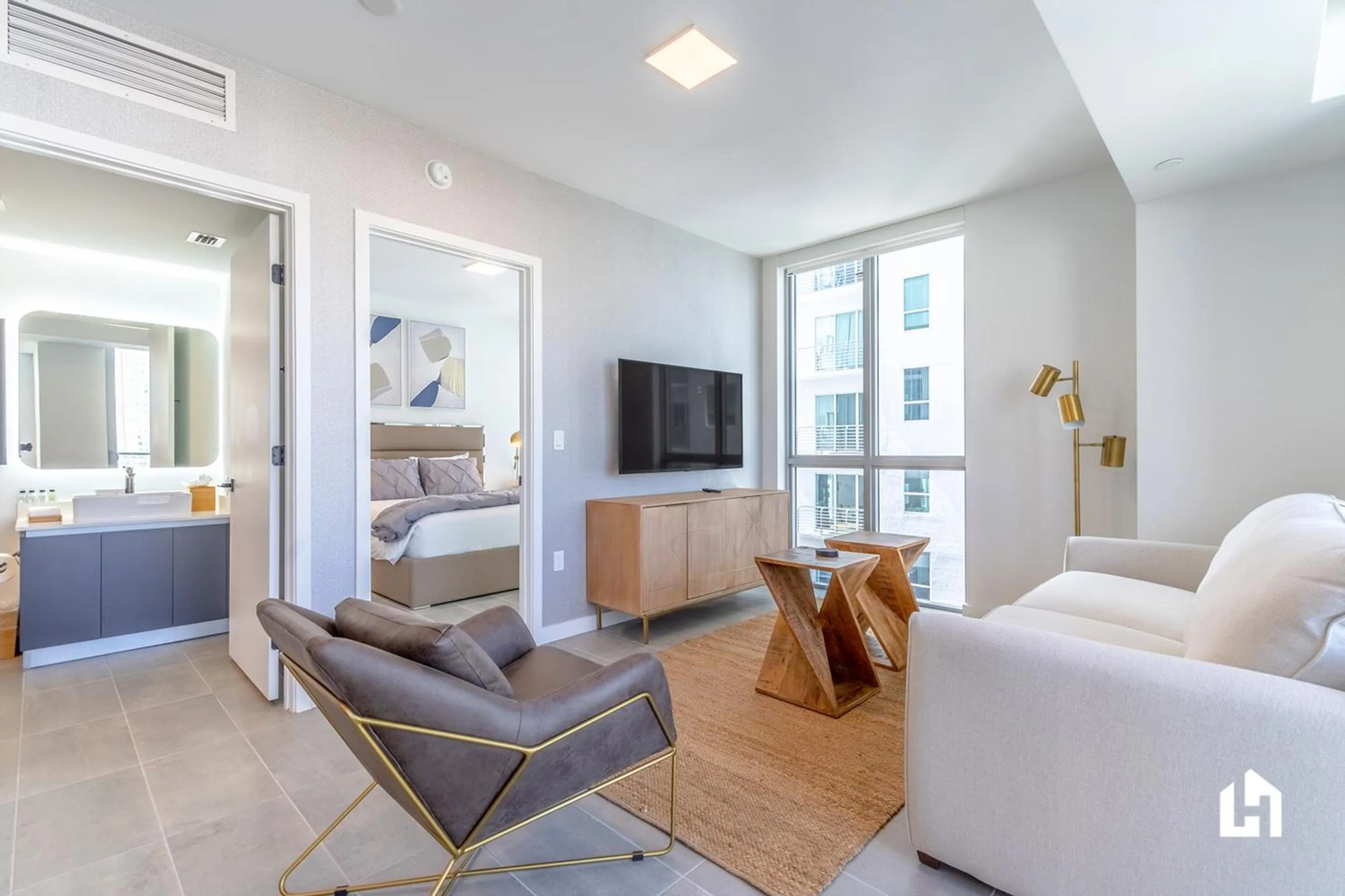 TV and multimedia in Downtown Miami Condos by Lua Host