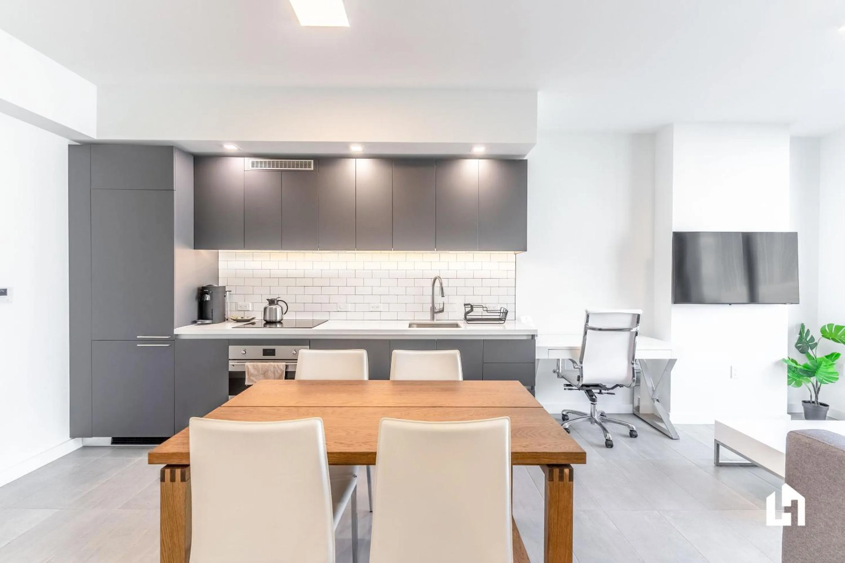 Kitchen or kitchenette in Downtown Miami Condos by Lua Host
