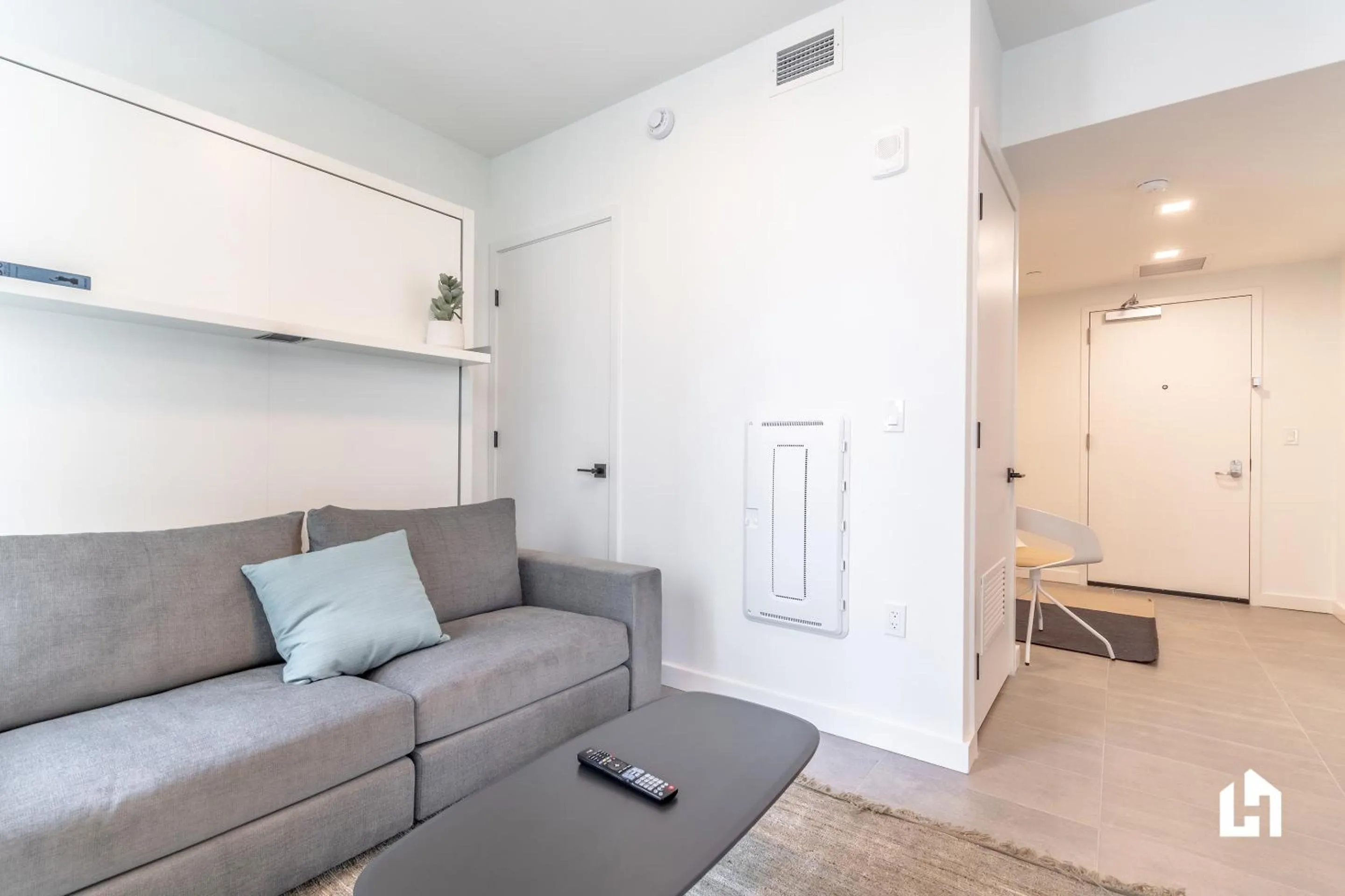 Living room in Downtown Miami Condos by Lua Host