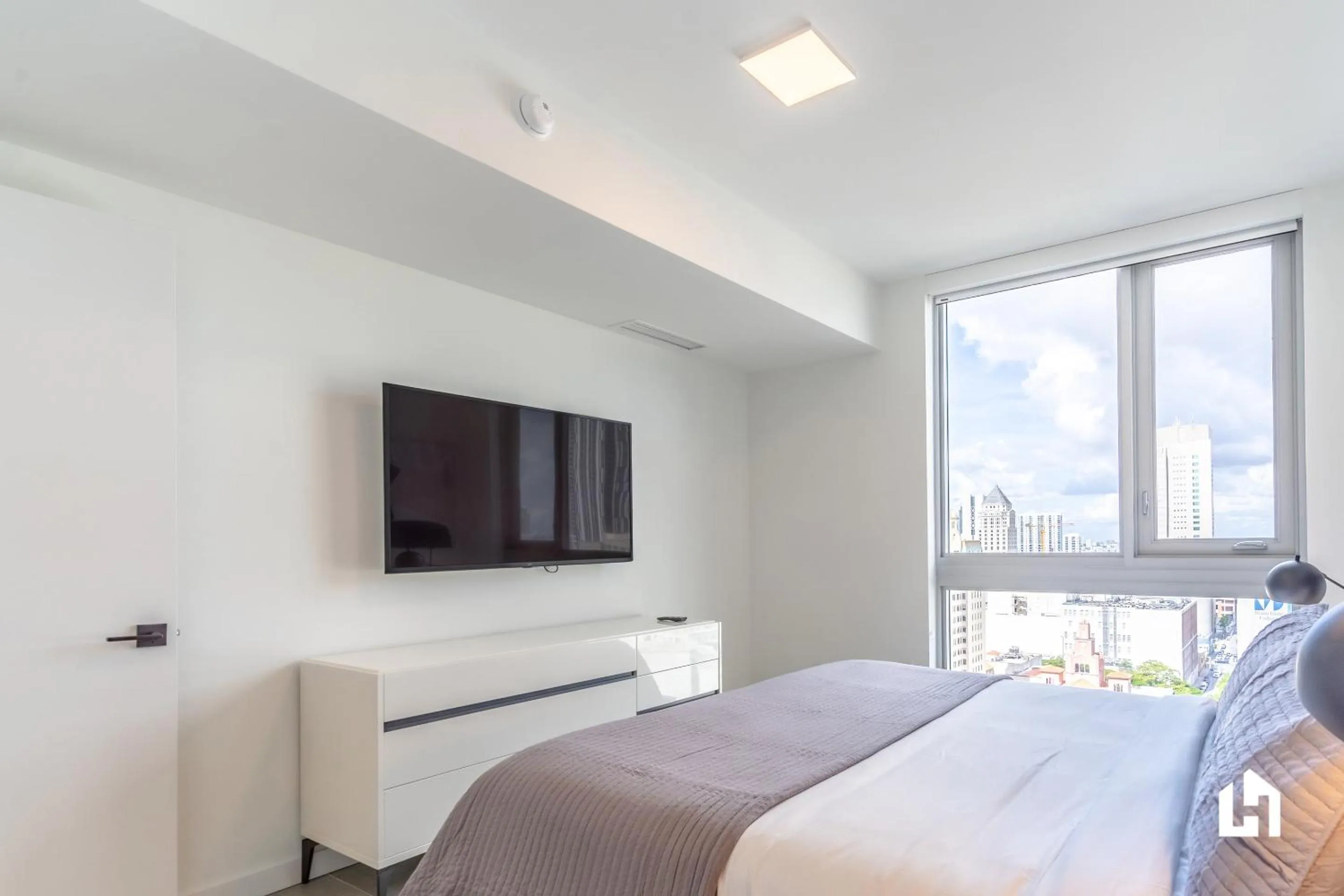 Bedroom, Bed in Downtown Miami Condos by Lua Host