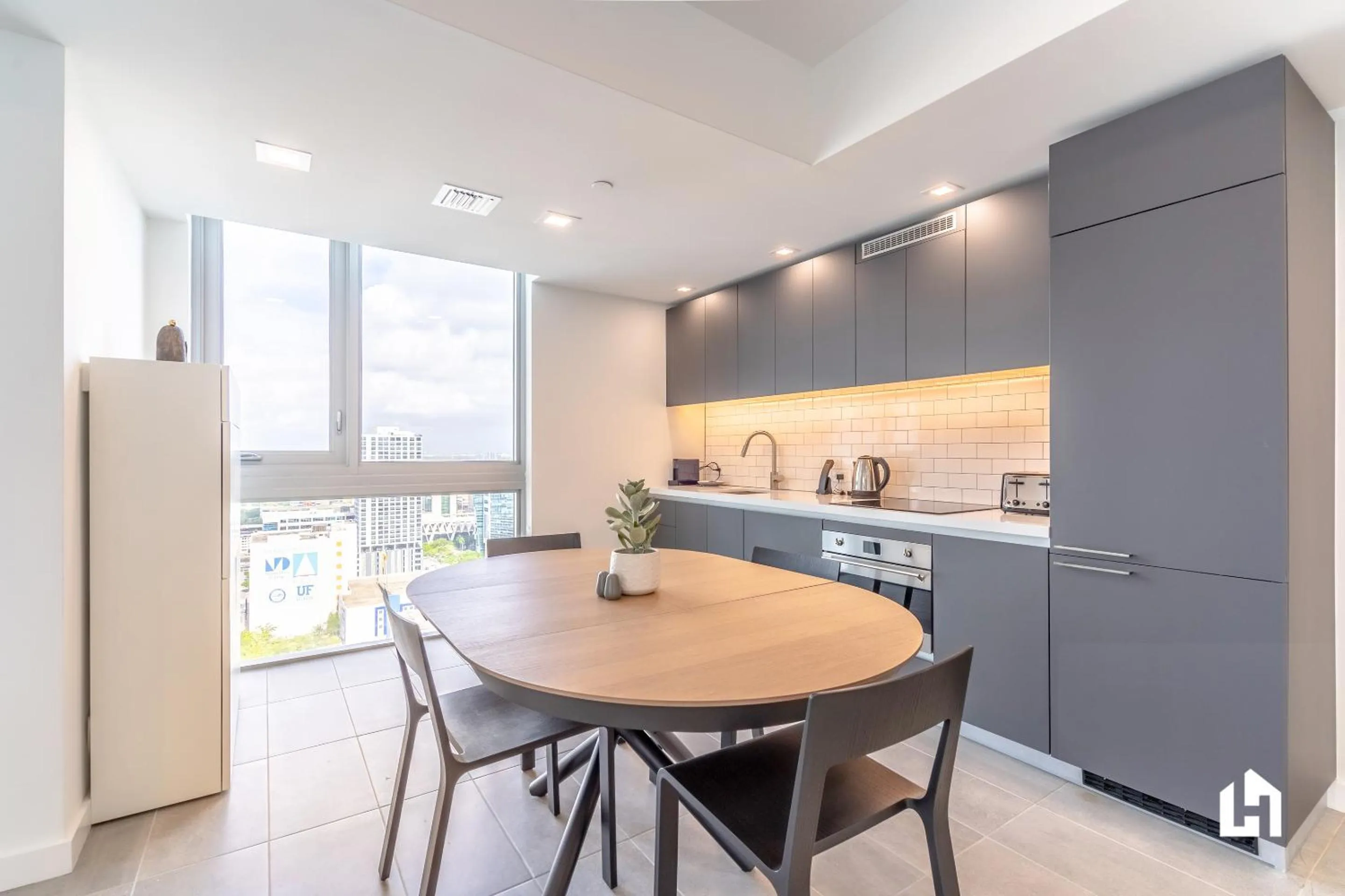 Kitchen or kitchenette in Downtown Miami Condos by Lua Host
