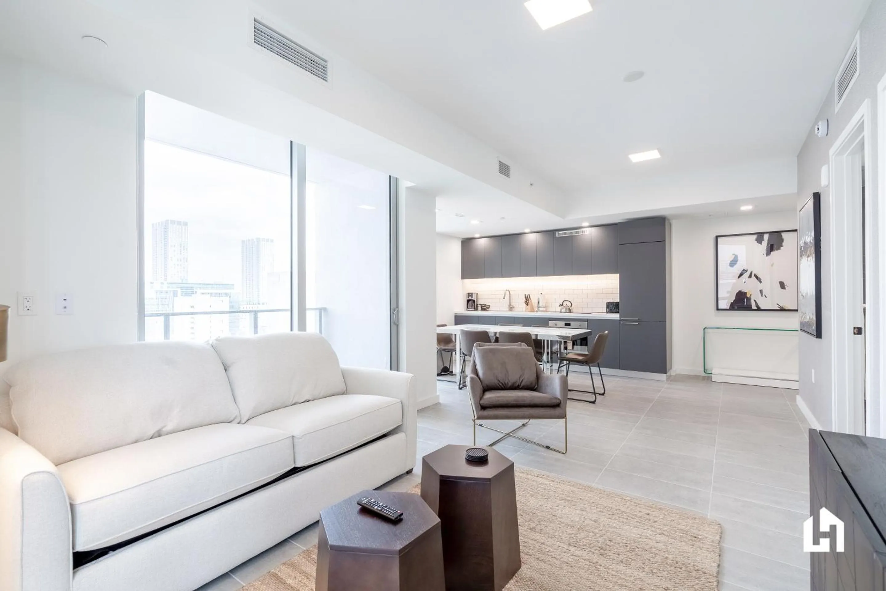 TV and multimedia in Downtown Miami Condos by Lua Host
