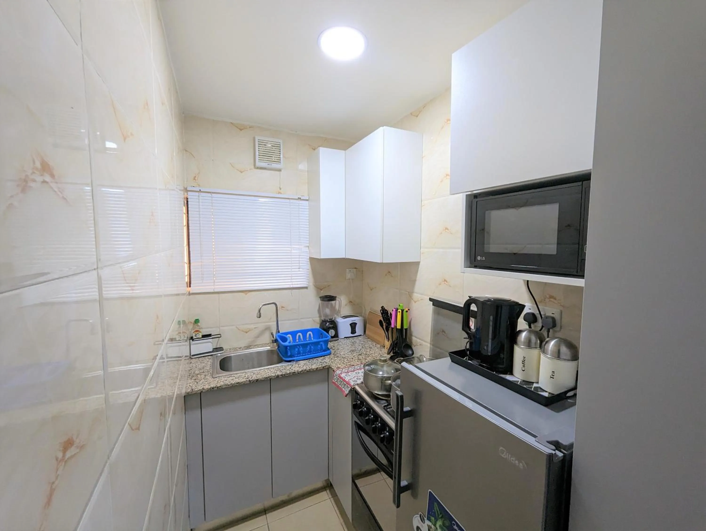 Coffee/tea facilities in The Leneade - City Centre at Wuse 2