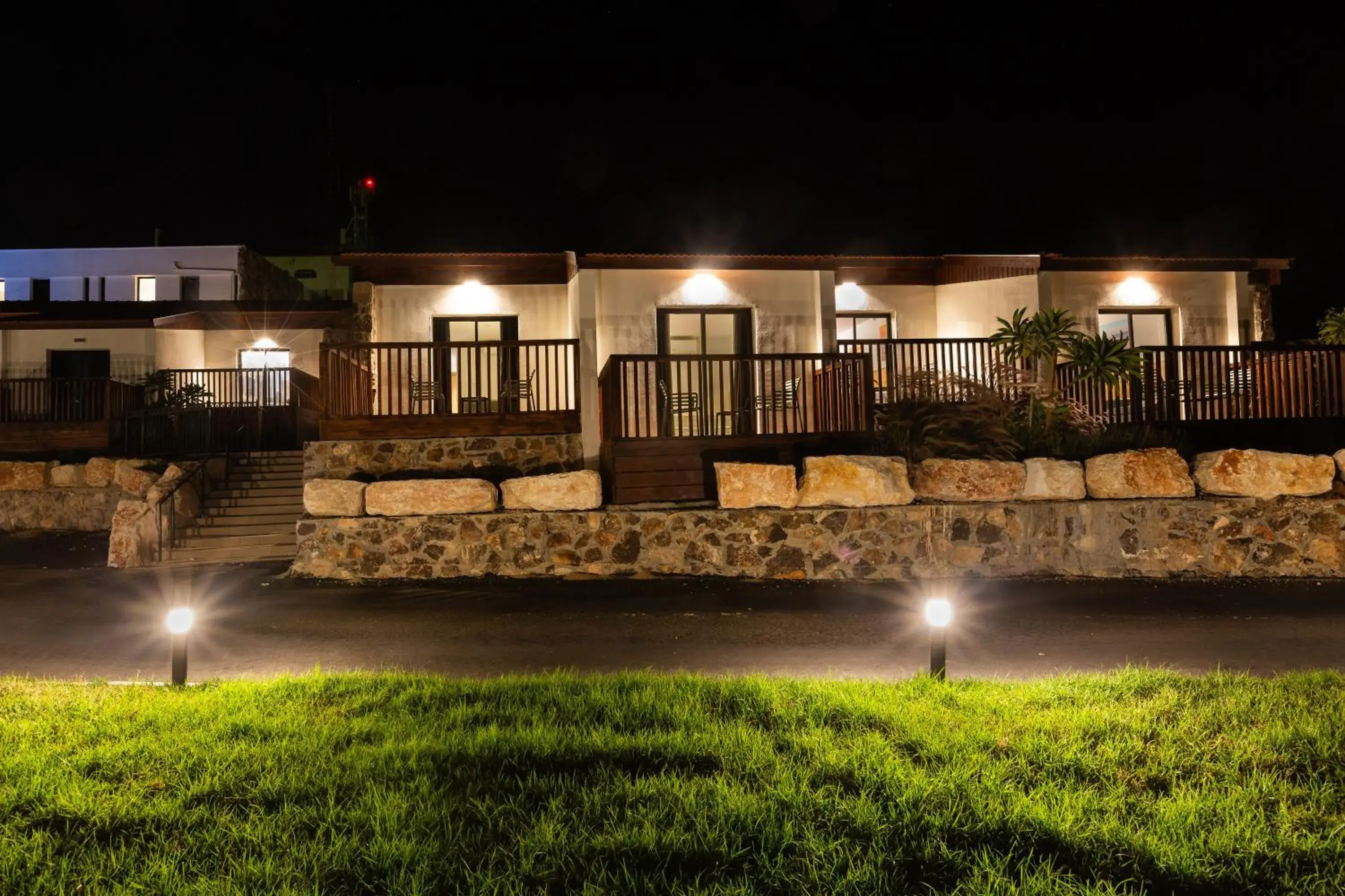 Desert Garden Room - Full View in Roxon Desert Arad Desert Garden Room - Full View in Roxon Desert Arad