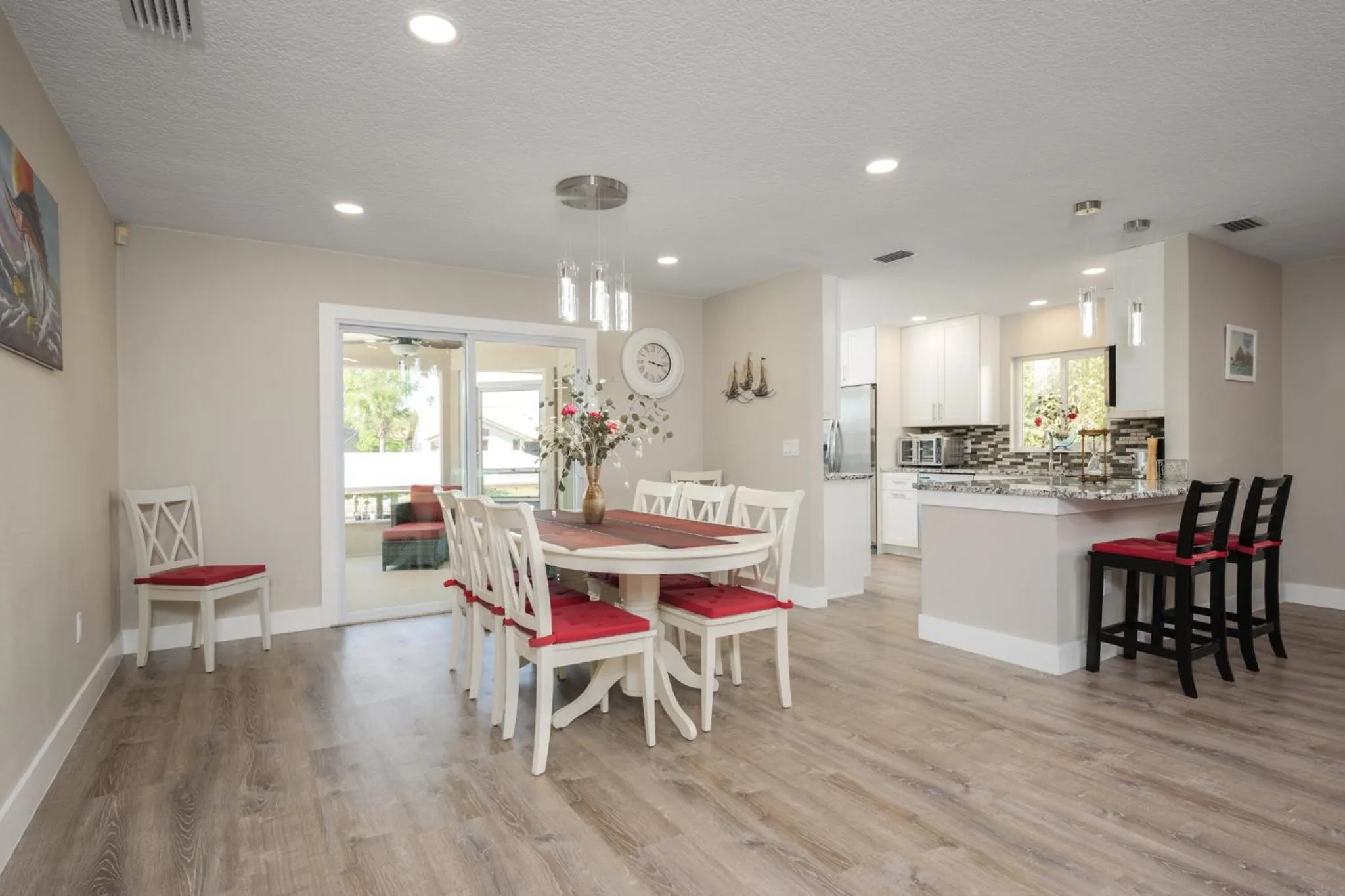 Property building in 9863SSLNGPCNH - Smooth Sailing