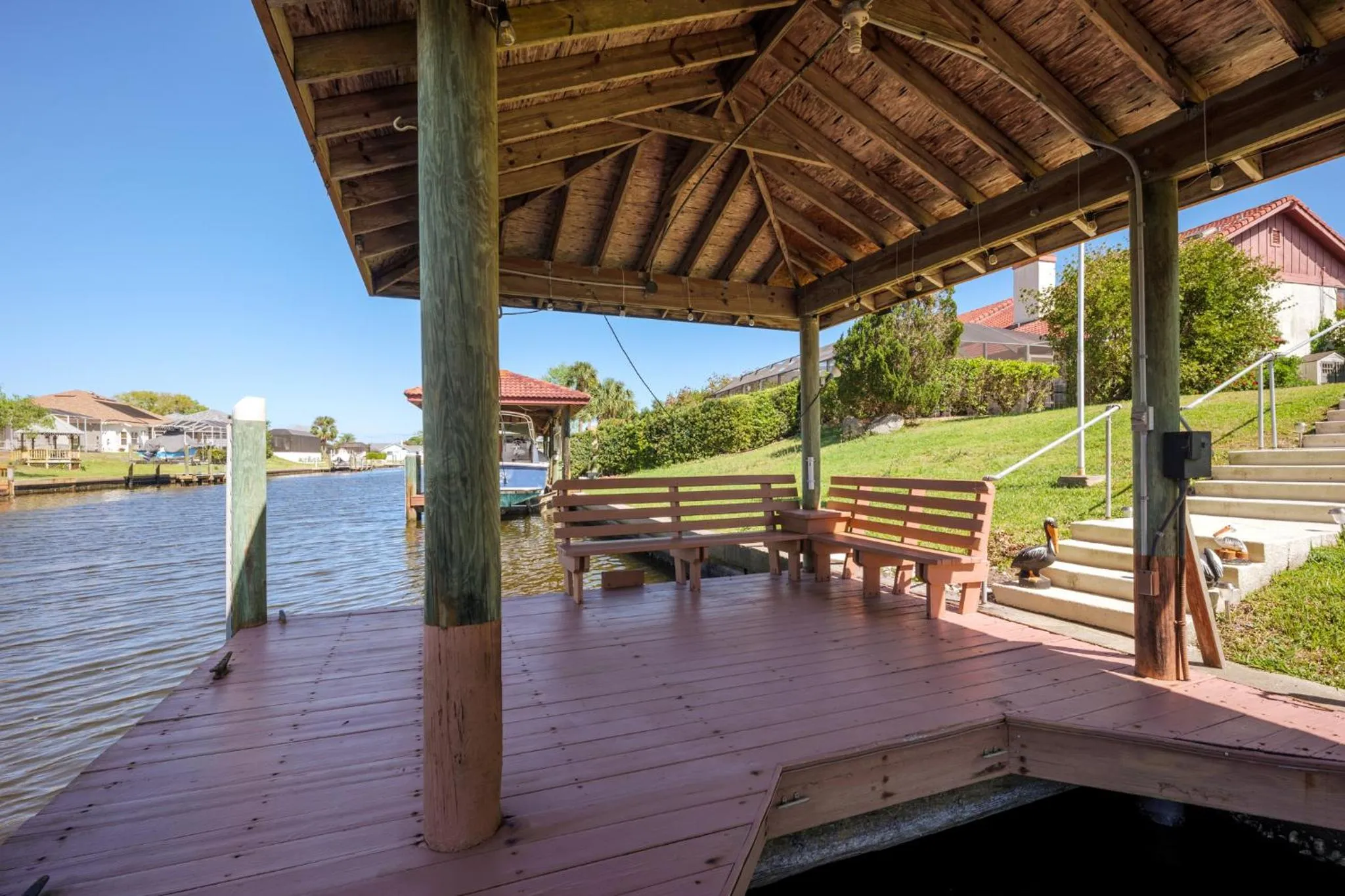 Property building in 9863SSLNGPCNH - Smooth Sailing