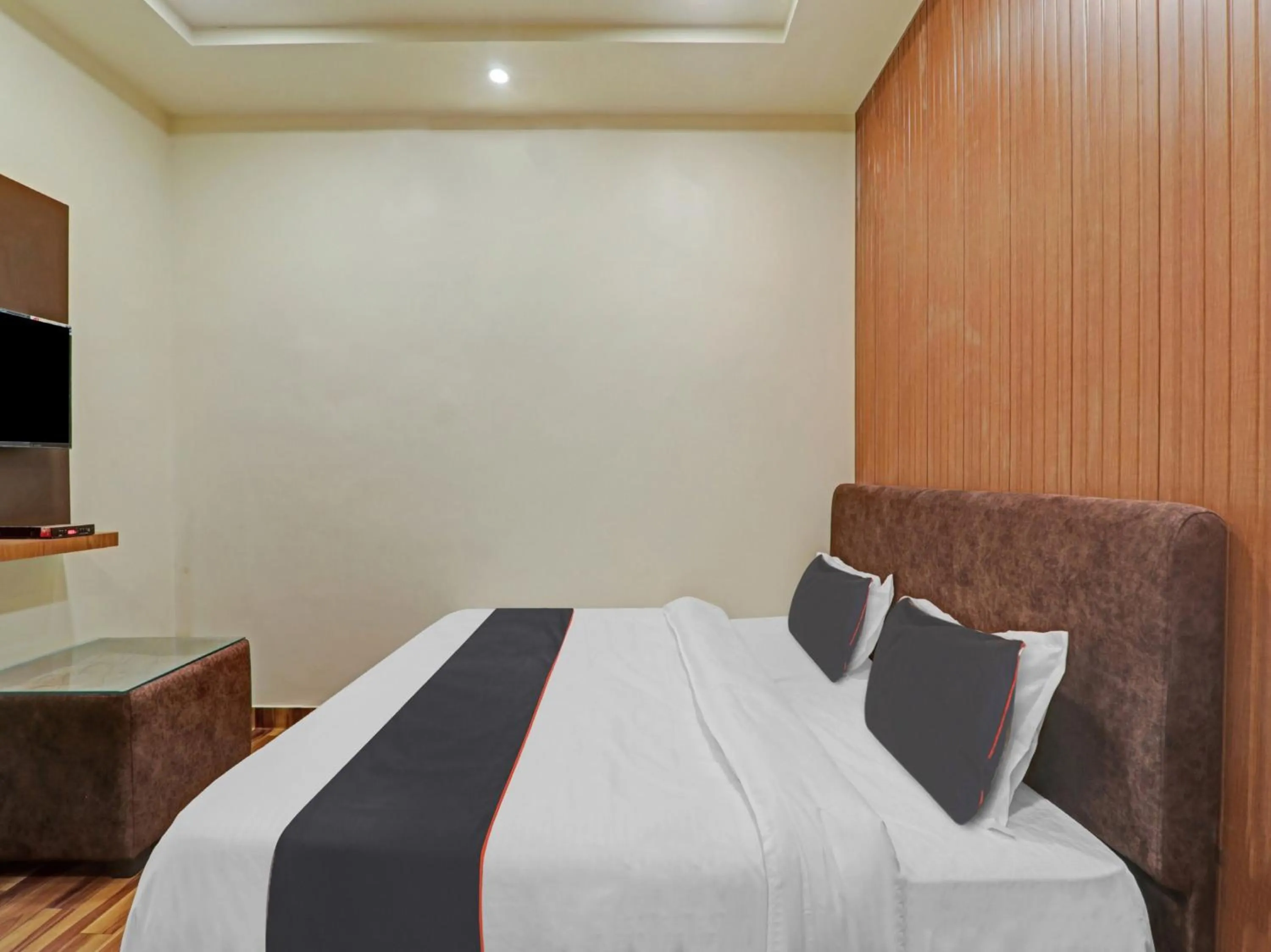 Bedroom, Bed in Hotel O The Ashiyana Inn