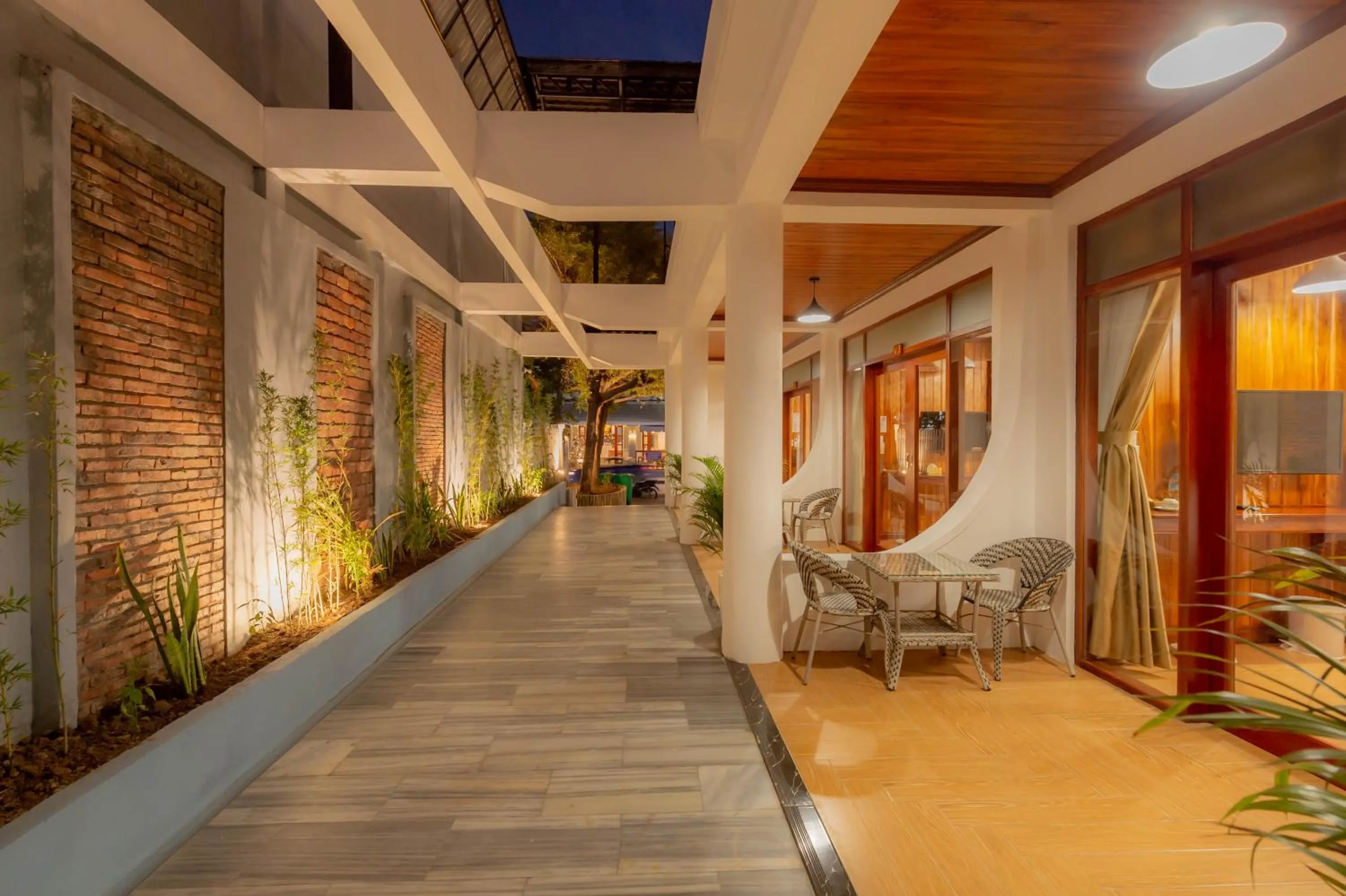 Patio in LuangPrabang Center Hotel