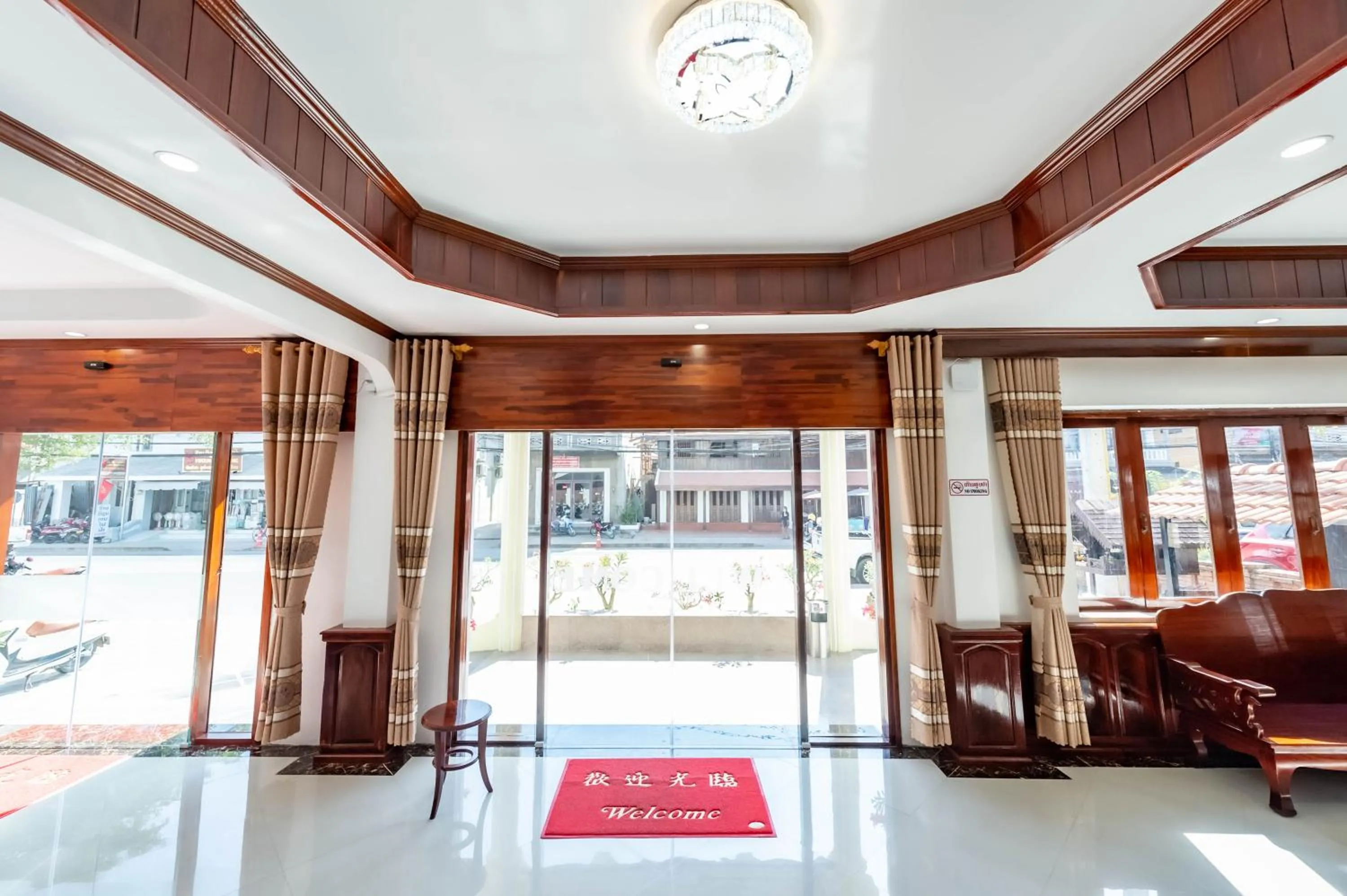 Lobby or reception in LuangPrabang Center Hotel