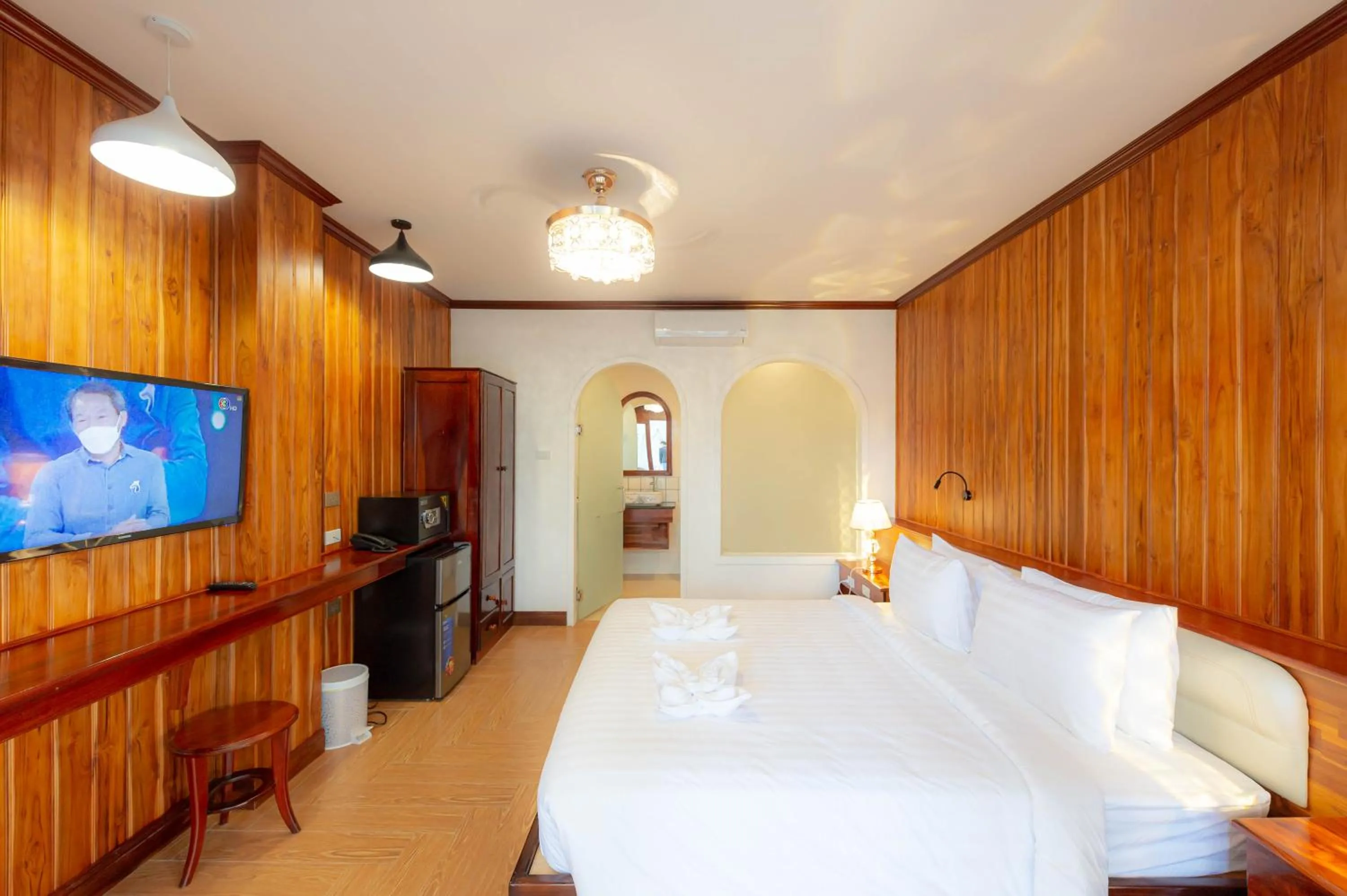 Bed in LuangPrabang Center Hotel