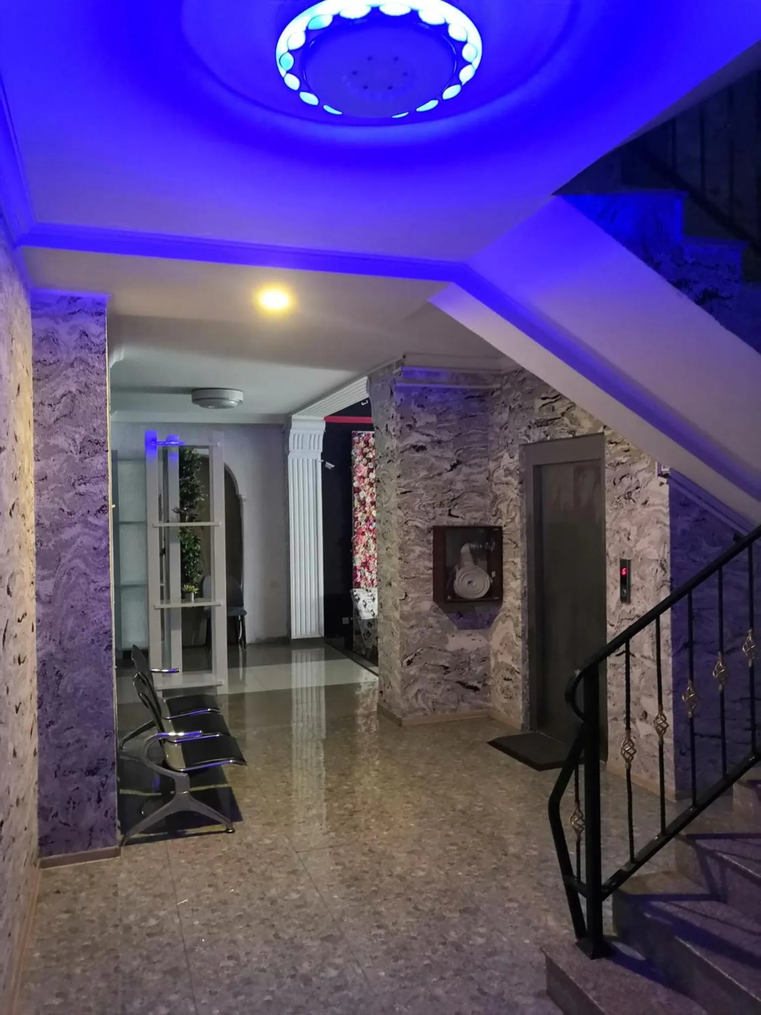 elevator in Hotel My Rose