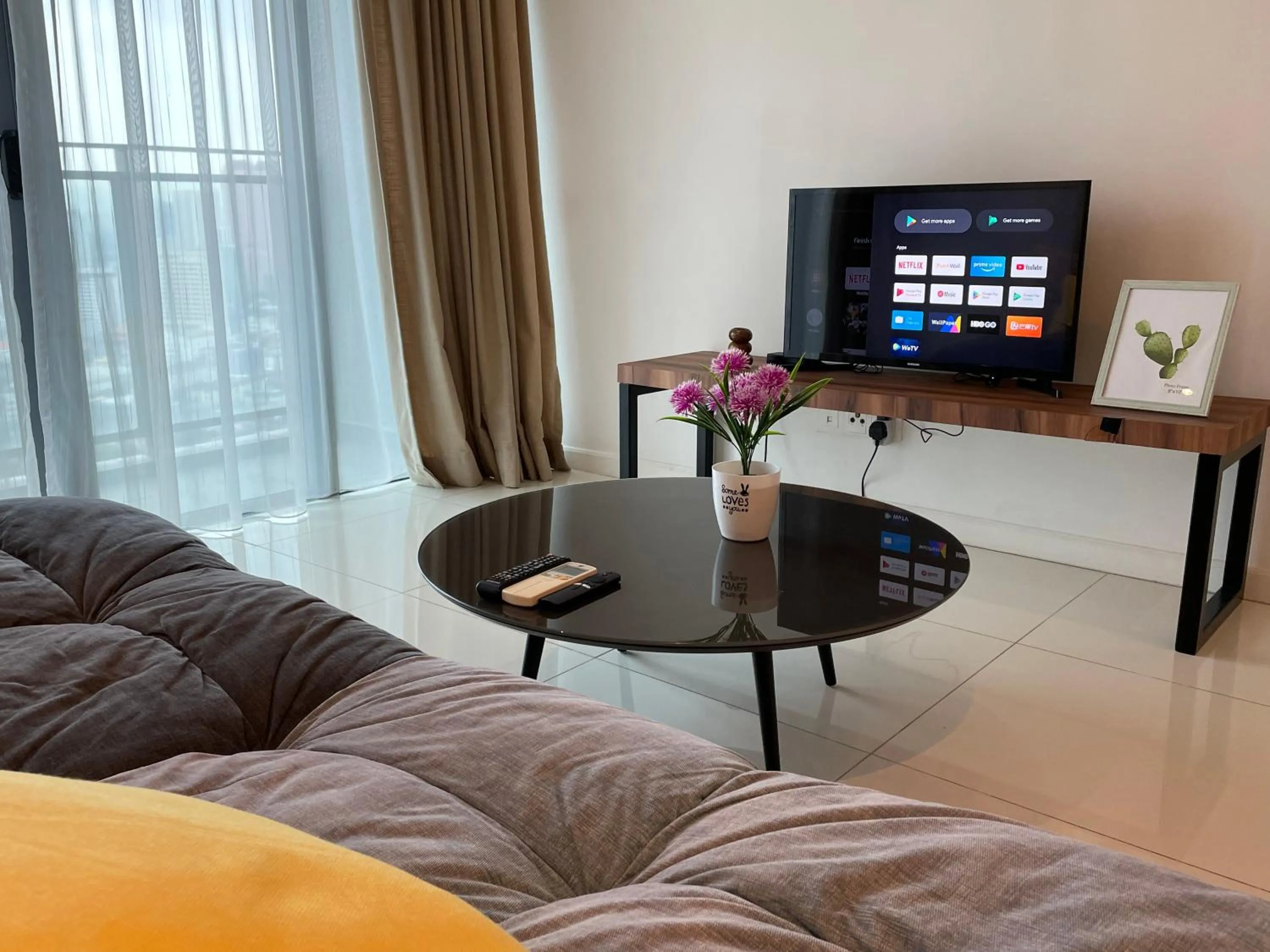 TV and multimedia in Mercu Summer Suite KLCC by Kuminshu