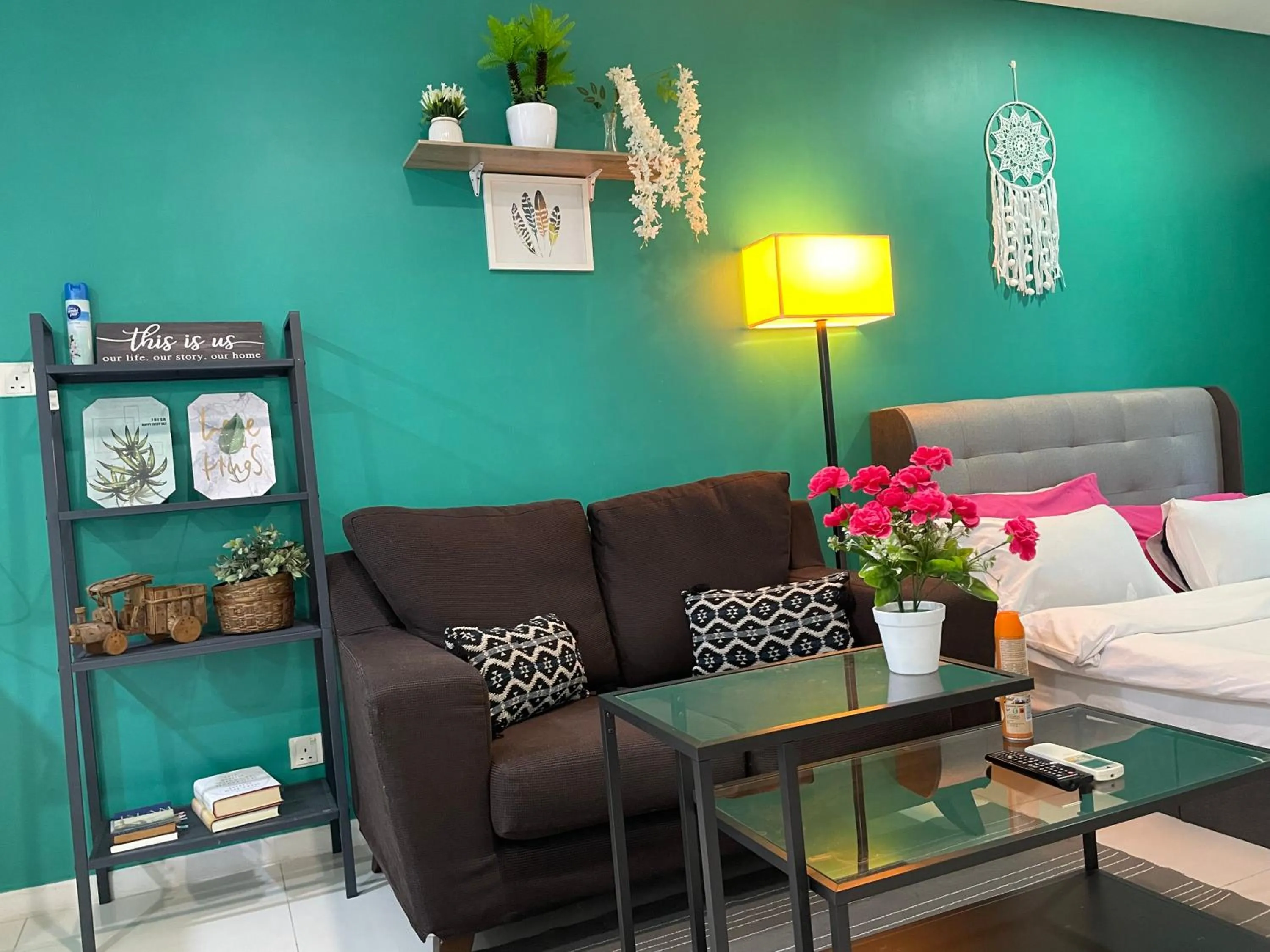 Seating area in Mercu Summer Suite KLCC by Kuminshu