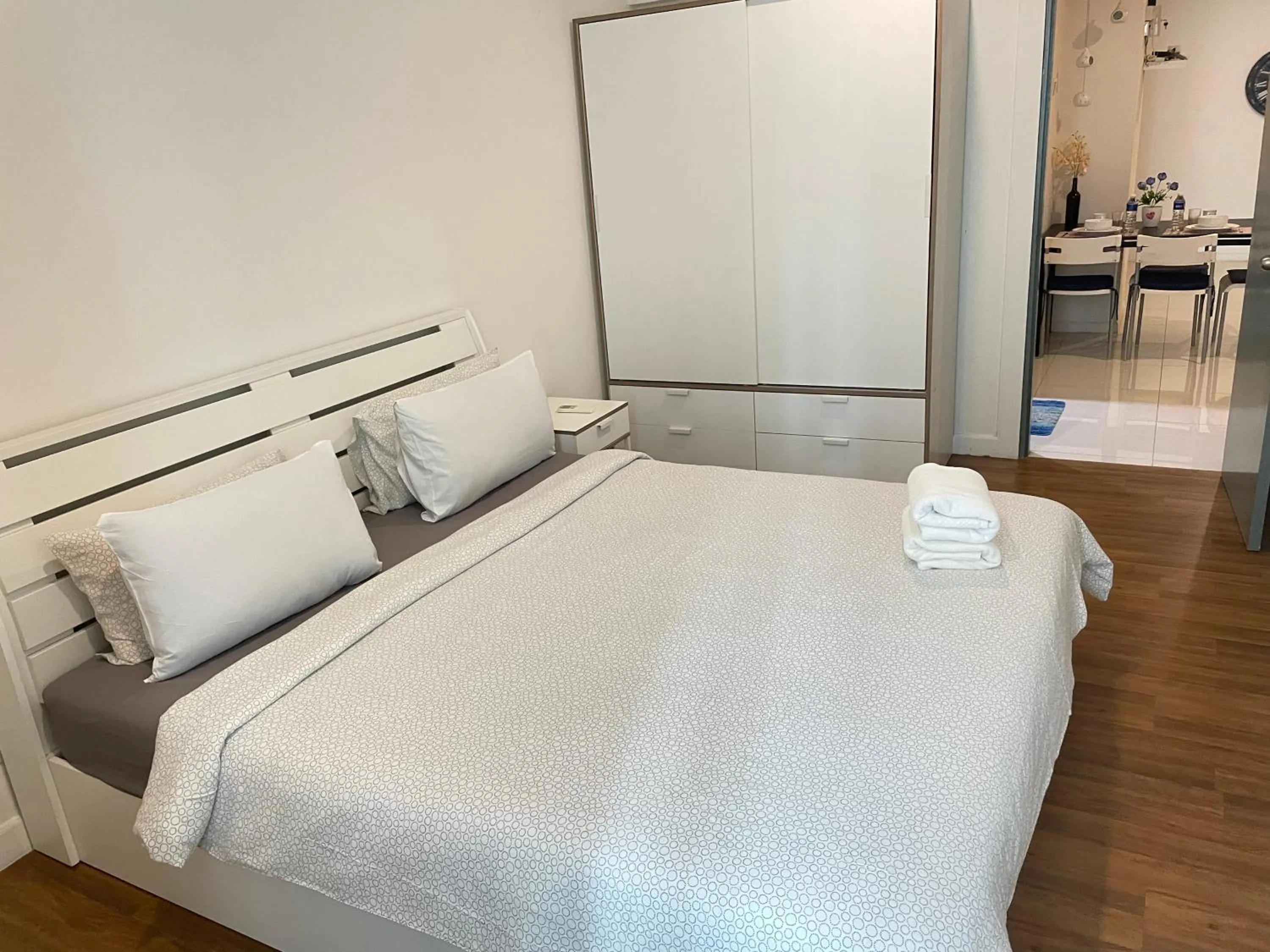 Bed in Mercu Summer Suite KLCC by Kuminshu