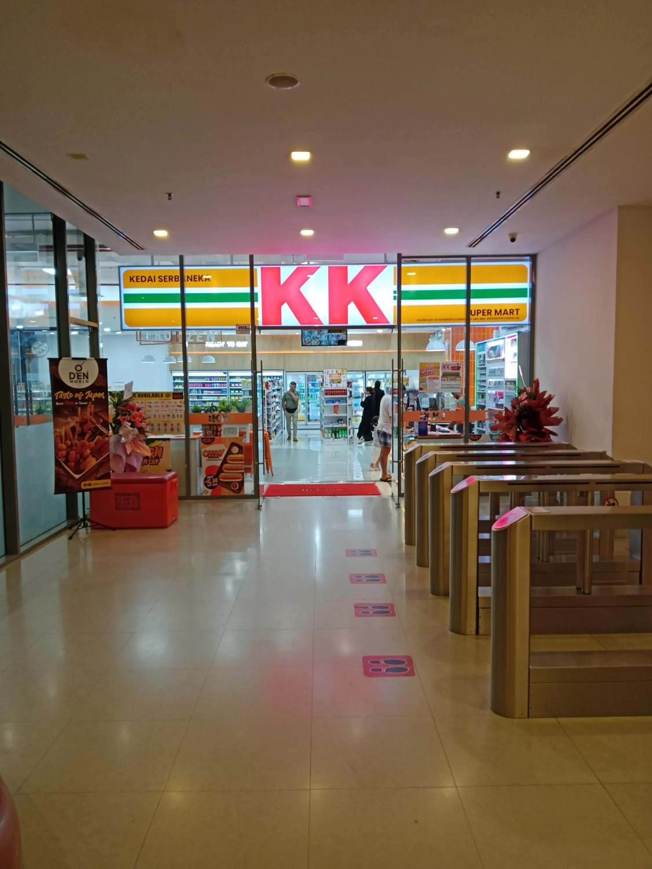 Seating area in Mercu Summer Suite KLCC by Kuminshu