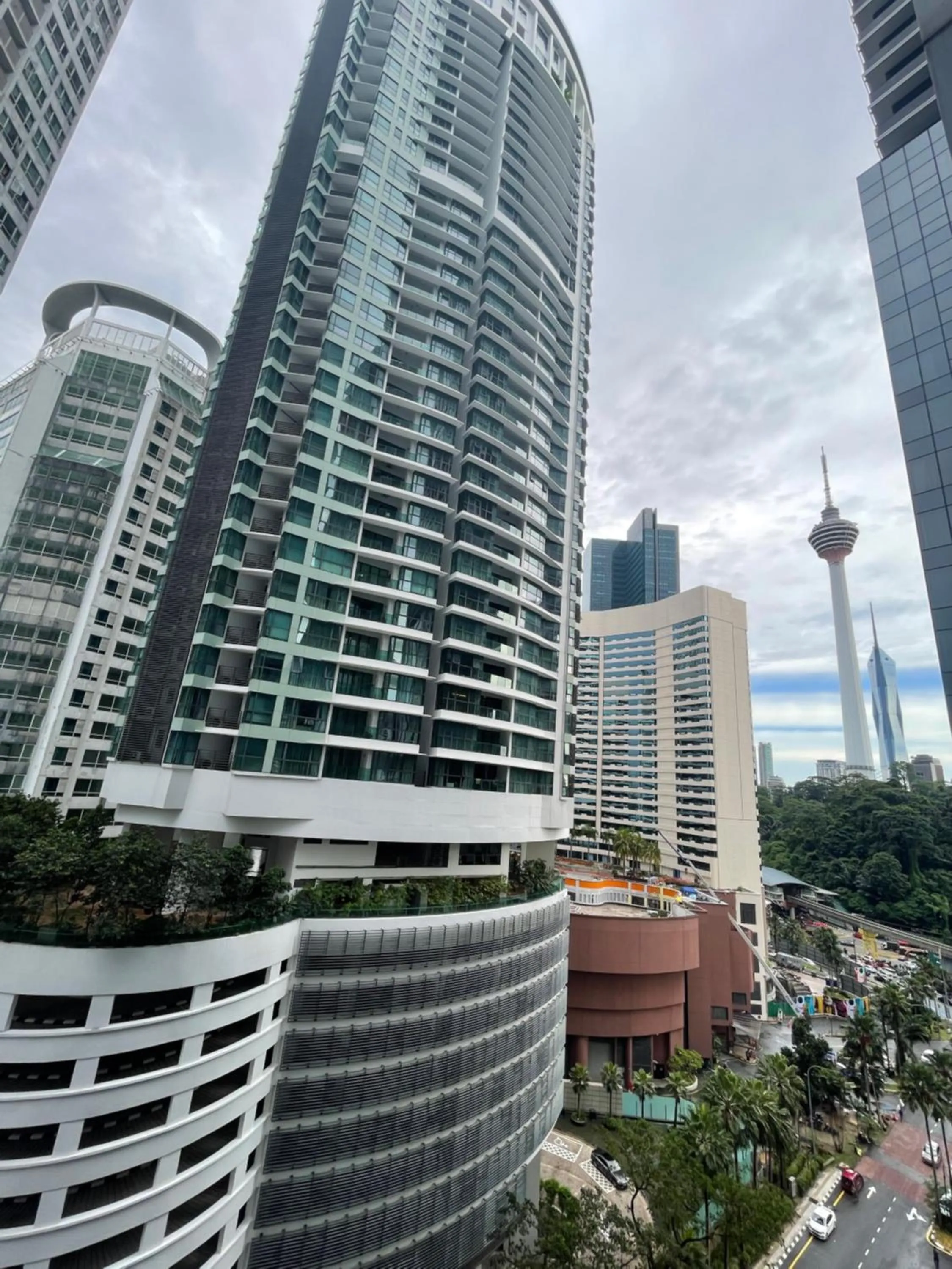 Day in Mercu Summer Suite KLCC by Kuminshu