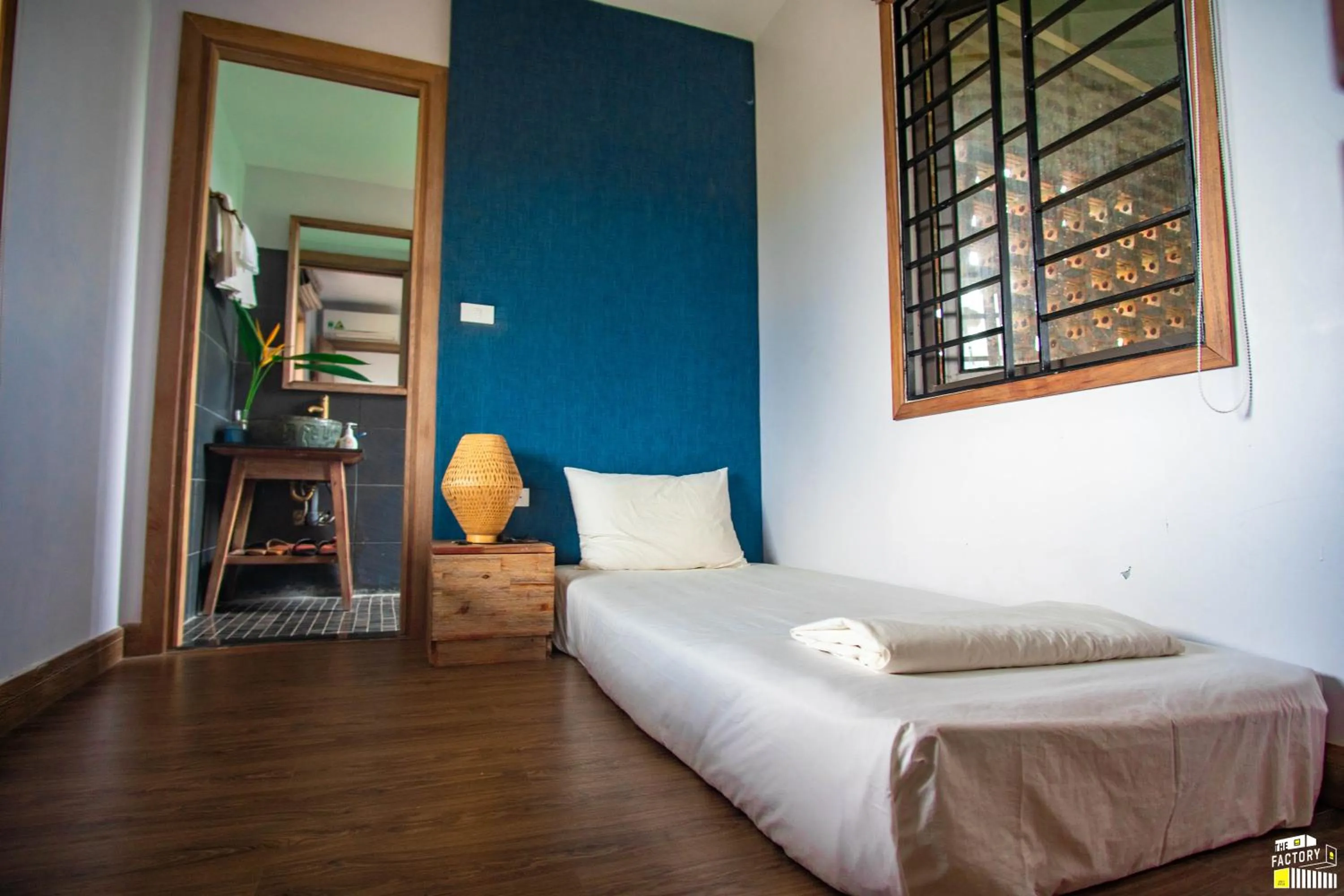 Bed in The Factory Ba Vì