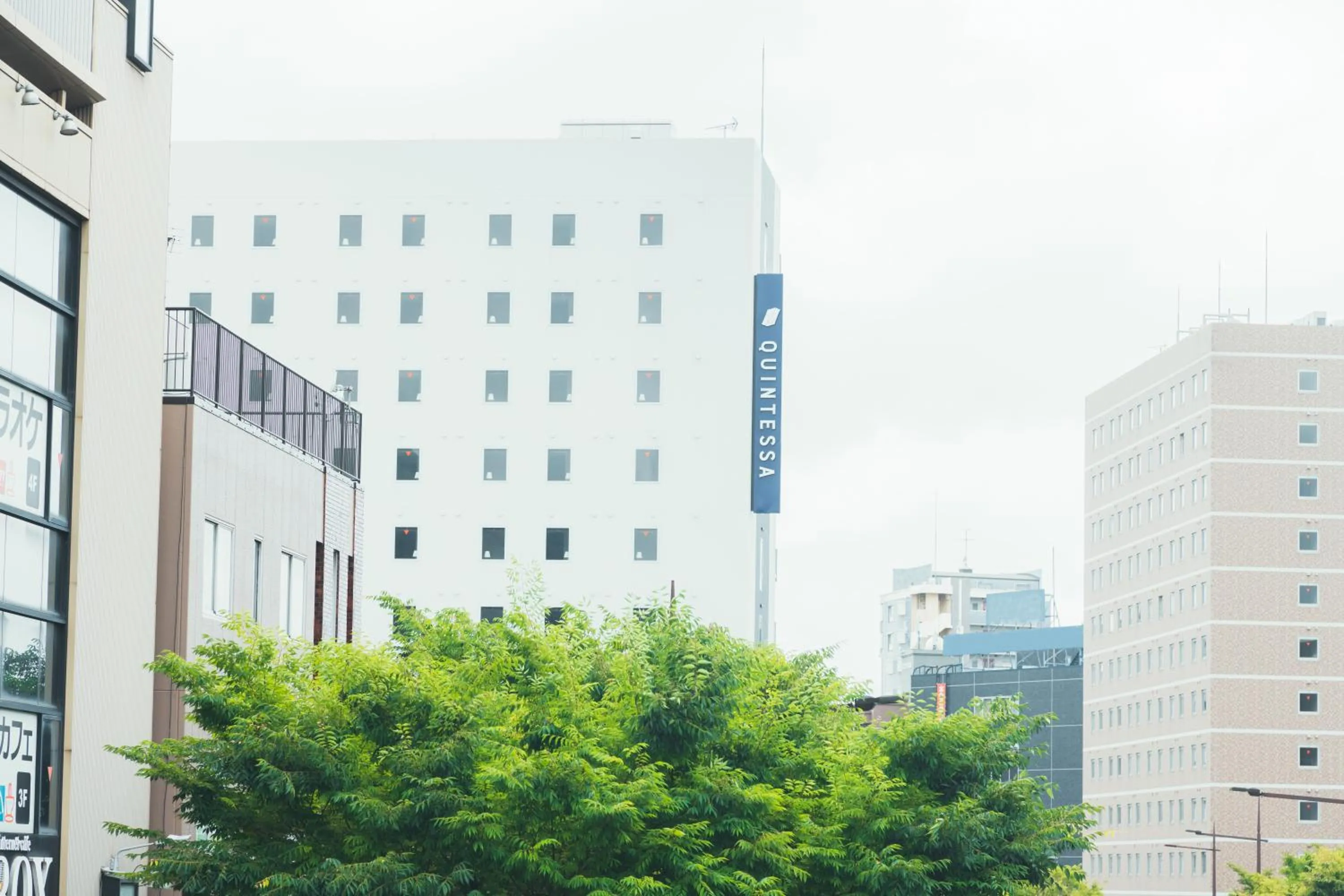 Property building in Quintessa Hotel Kokura Comic & Books