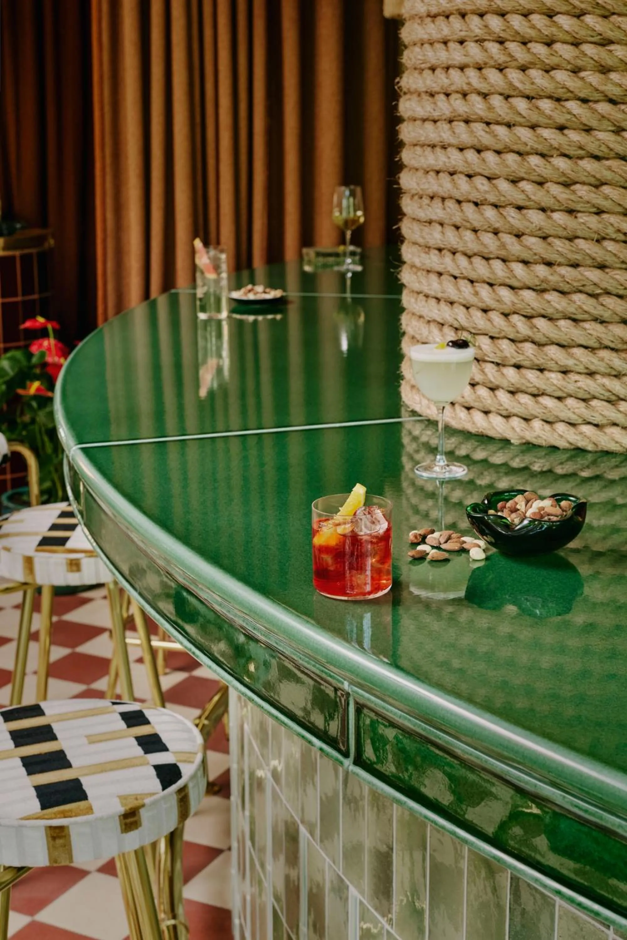 Lounge or bar in Ember Locke Kensington