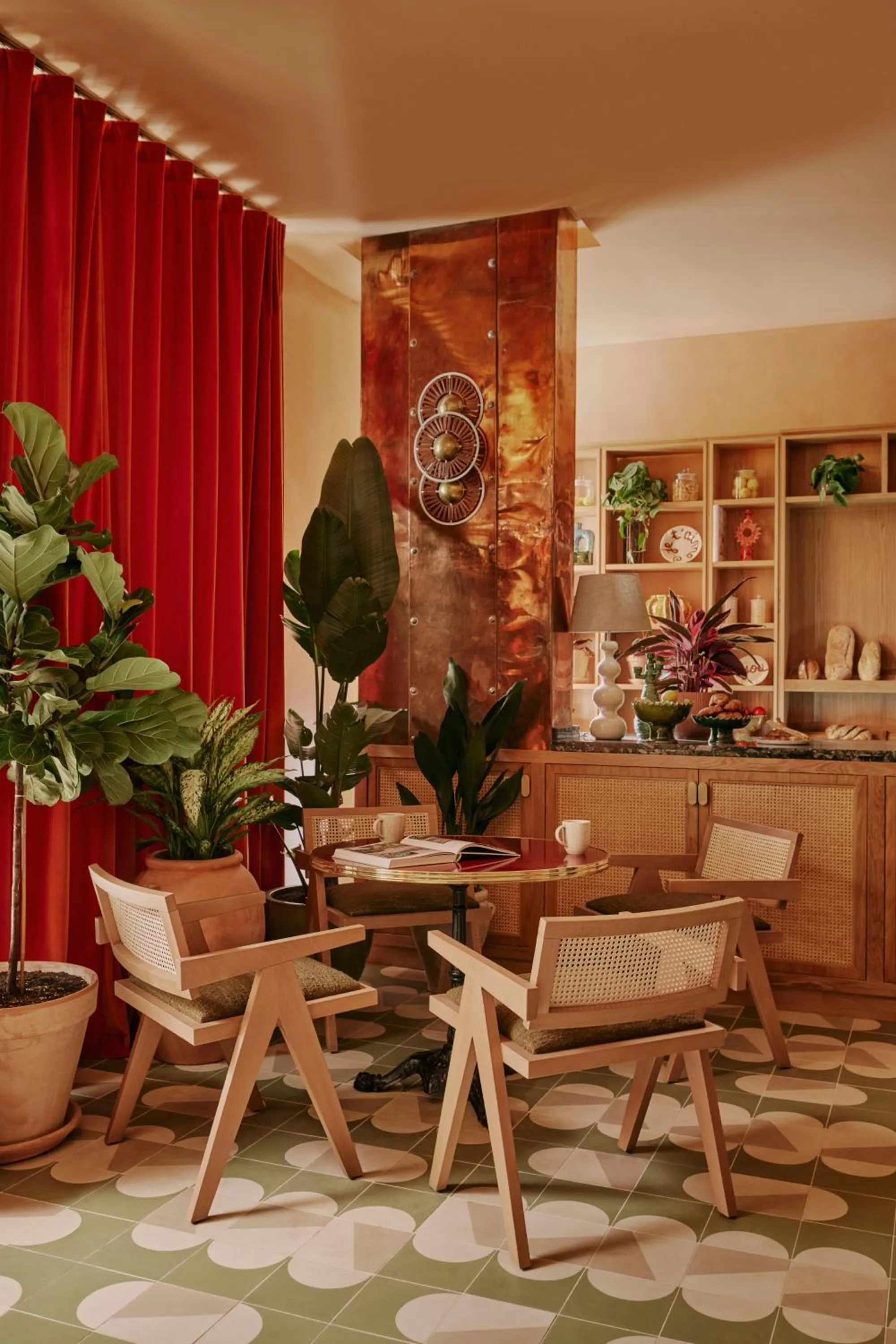 Restaurant/places to eat in Ember Locke Kensington