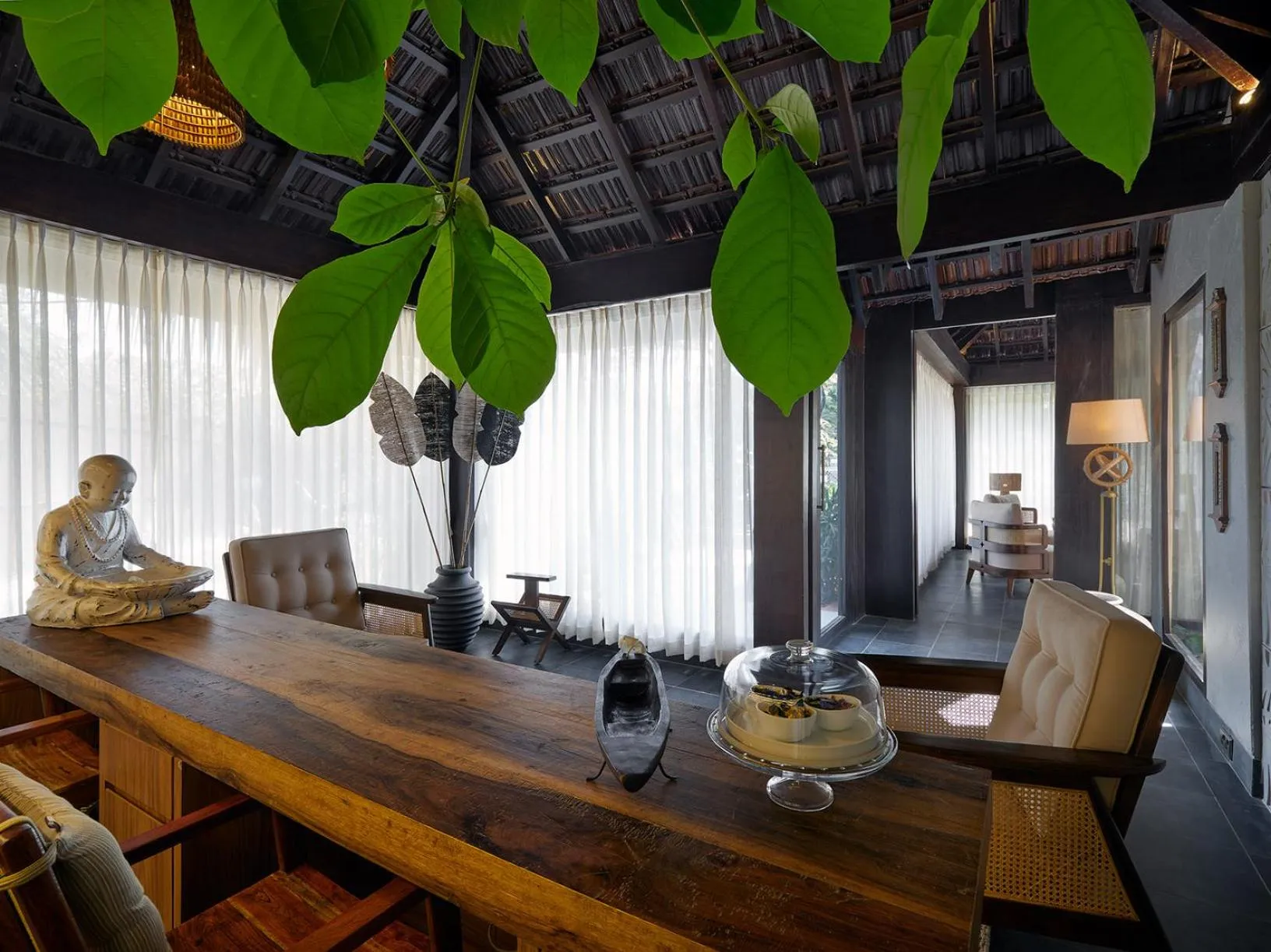 Lobby or reception in Red Thread Morjim