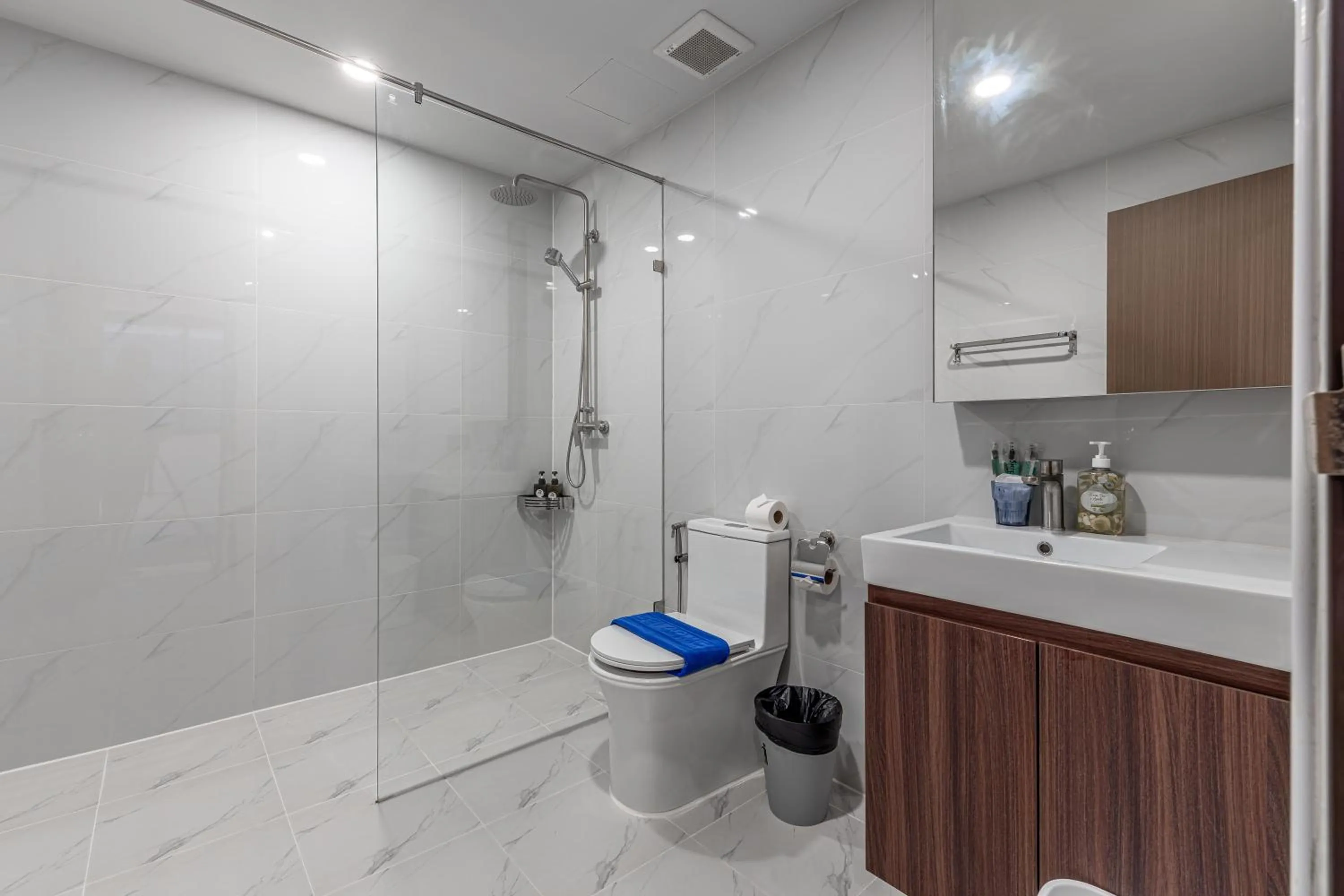Toilet in Southern Peak Pool Villa Huay Yai Pattaya